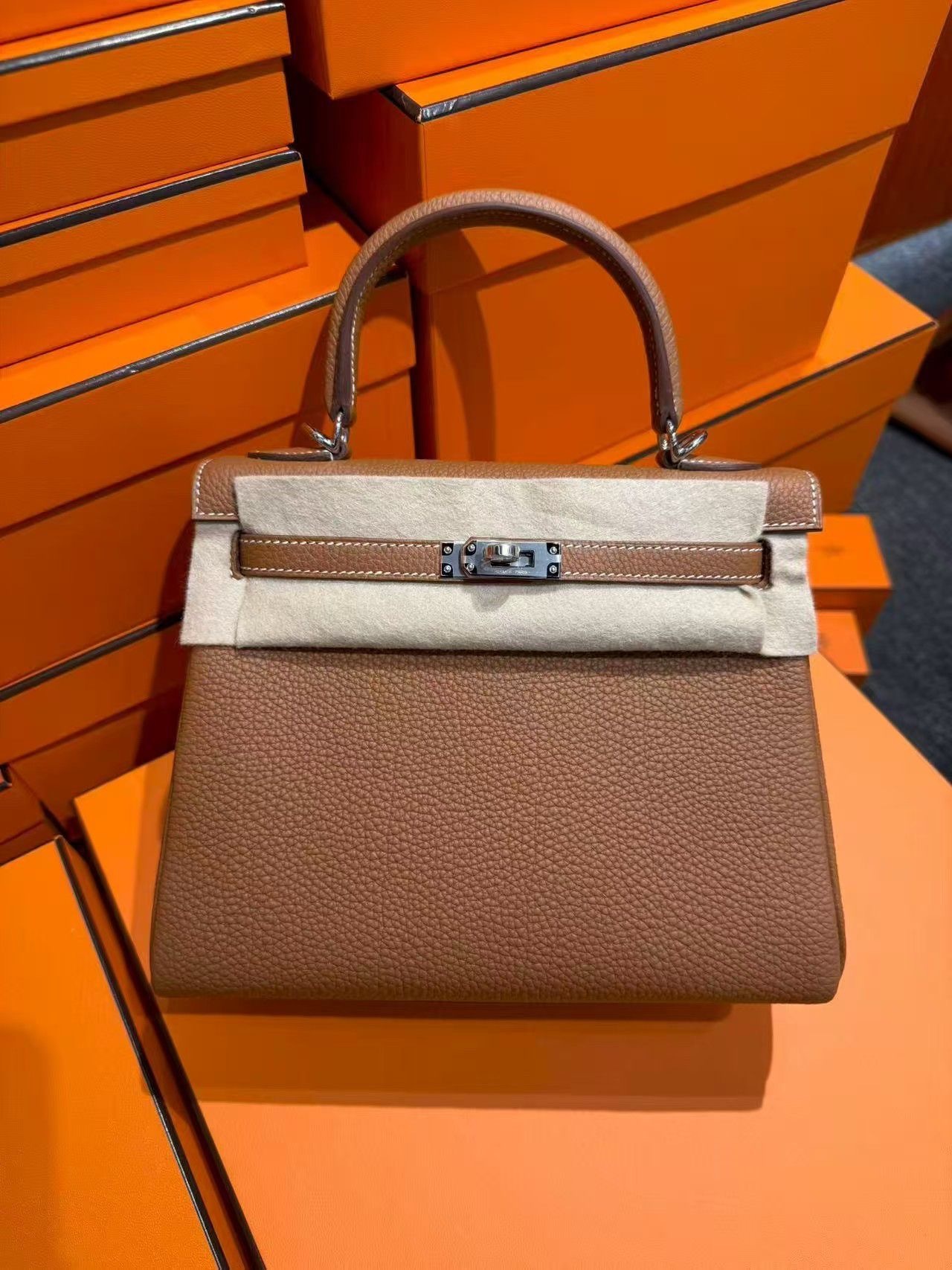 Kelly 25 37 gold ck togo K