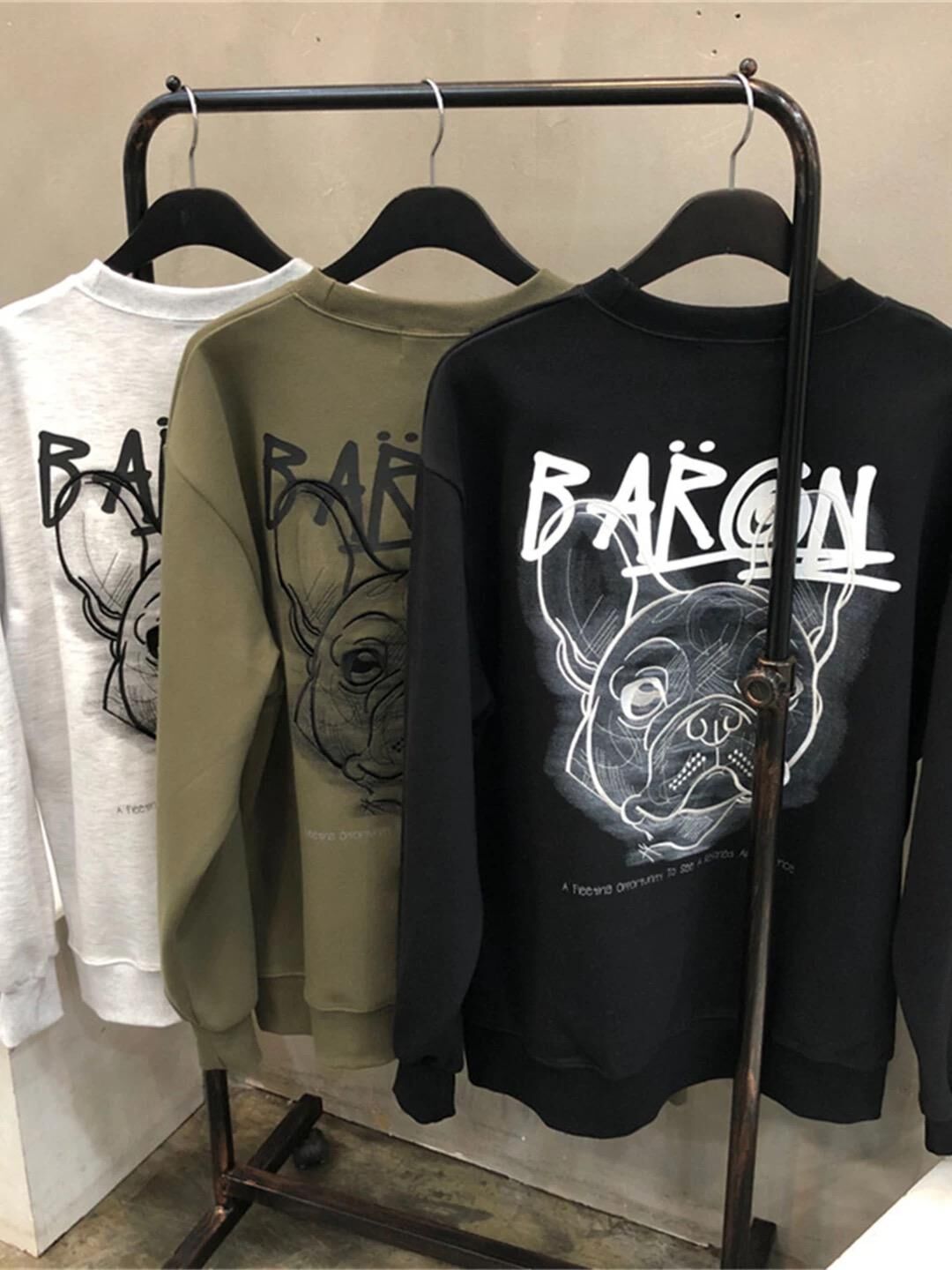 狗仔圖案英文字衛衣 BARON-196T