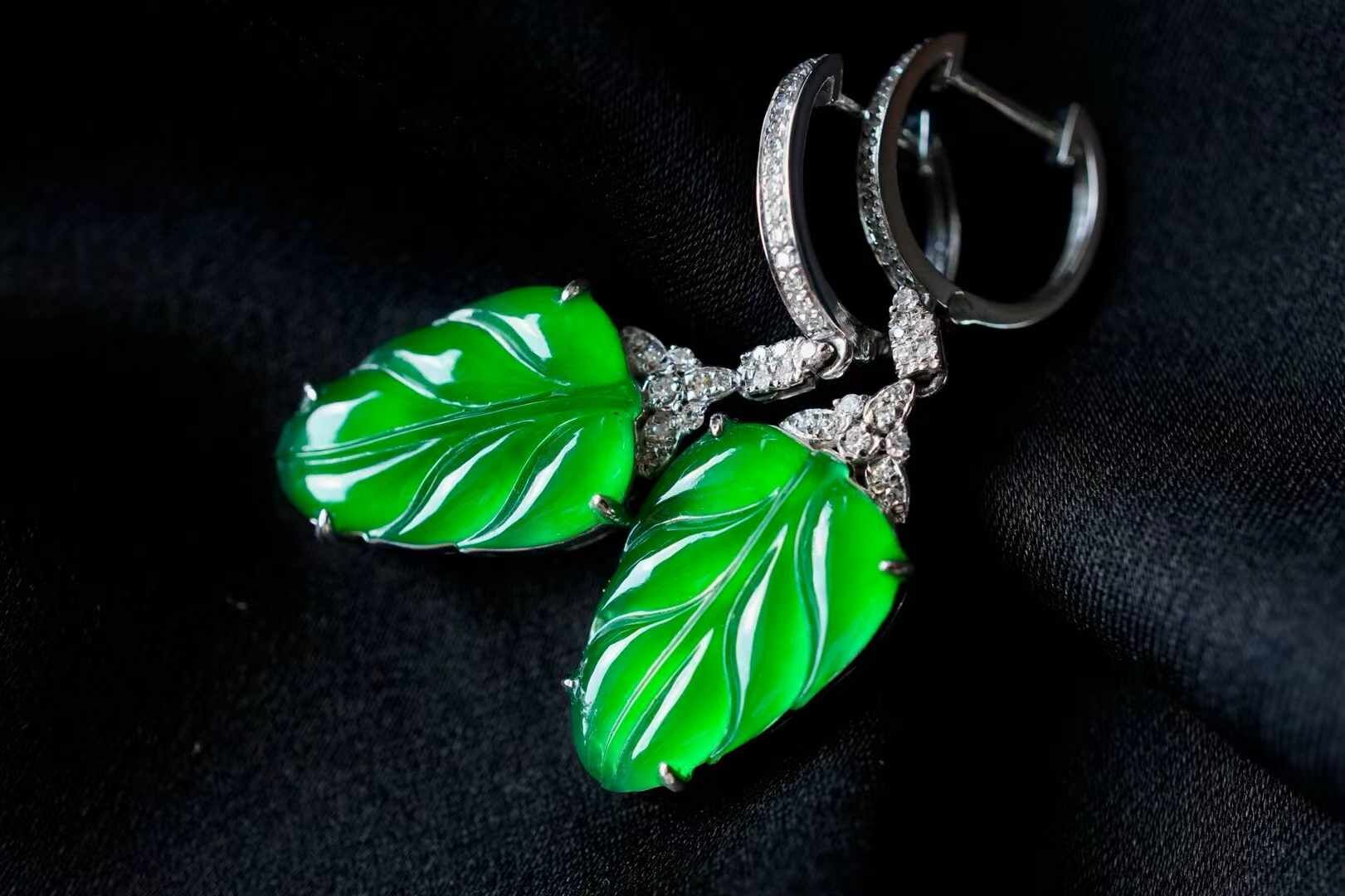 101482 翡翠冰陽綠葉子耳墜