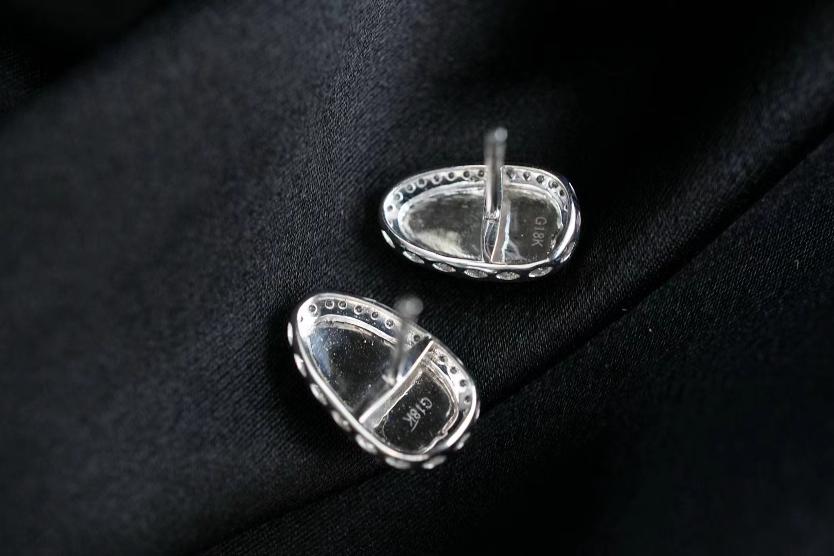 101484 翡翠冰陽綠葉子耳釘