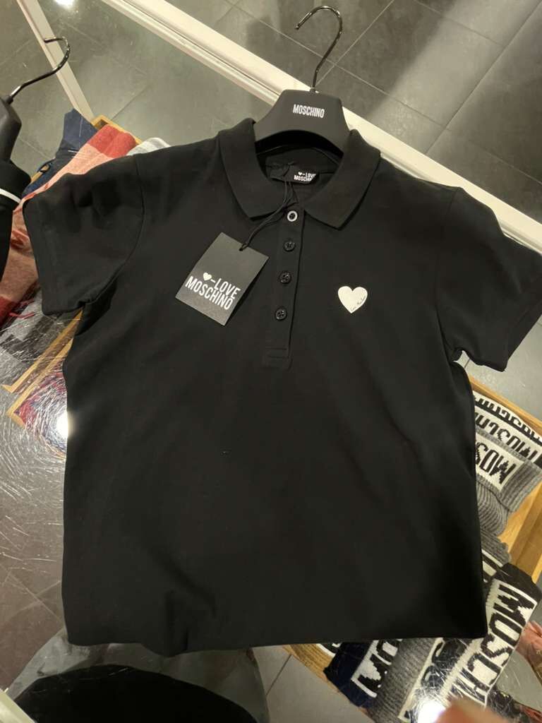 【直播】Moschino LL1025100 女裝心形刺繡短袖上衣(黑色)(JG7421 PP0NL51)