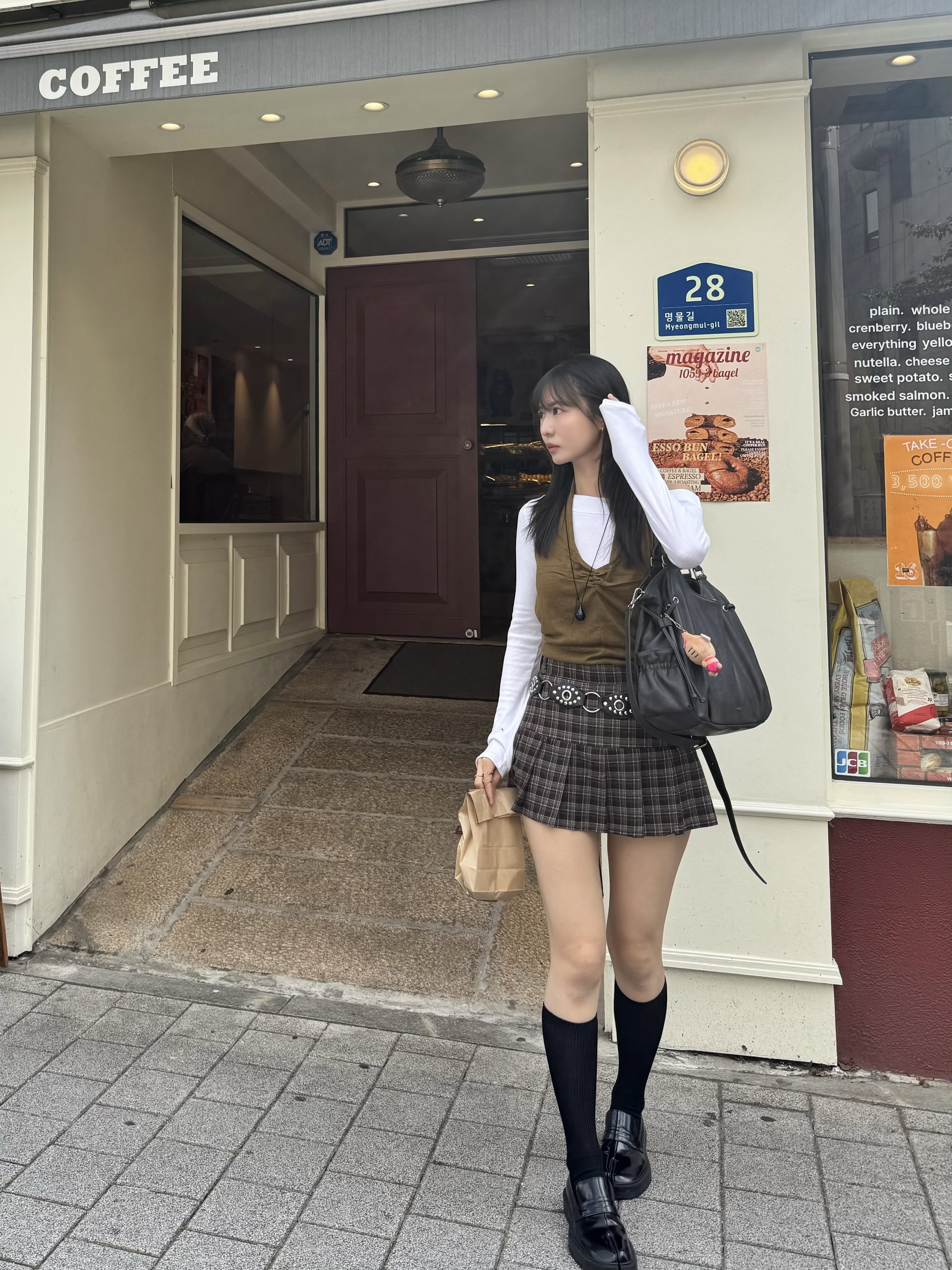 (訂購) 學院風格紋百褶裙褲 P1023(啡灰/紅)