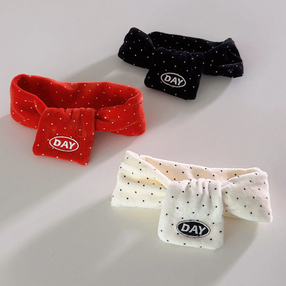 cuddly day｜圓點點天鵝圍巾 四色