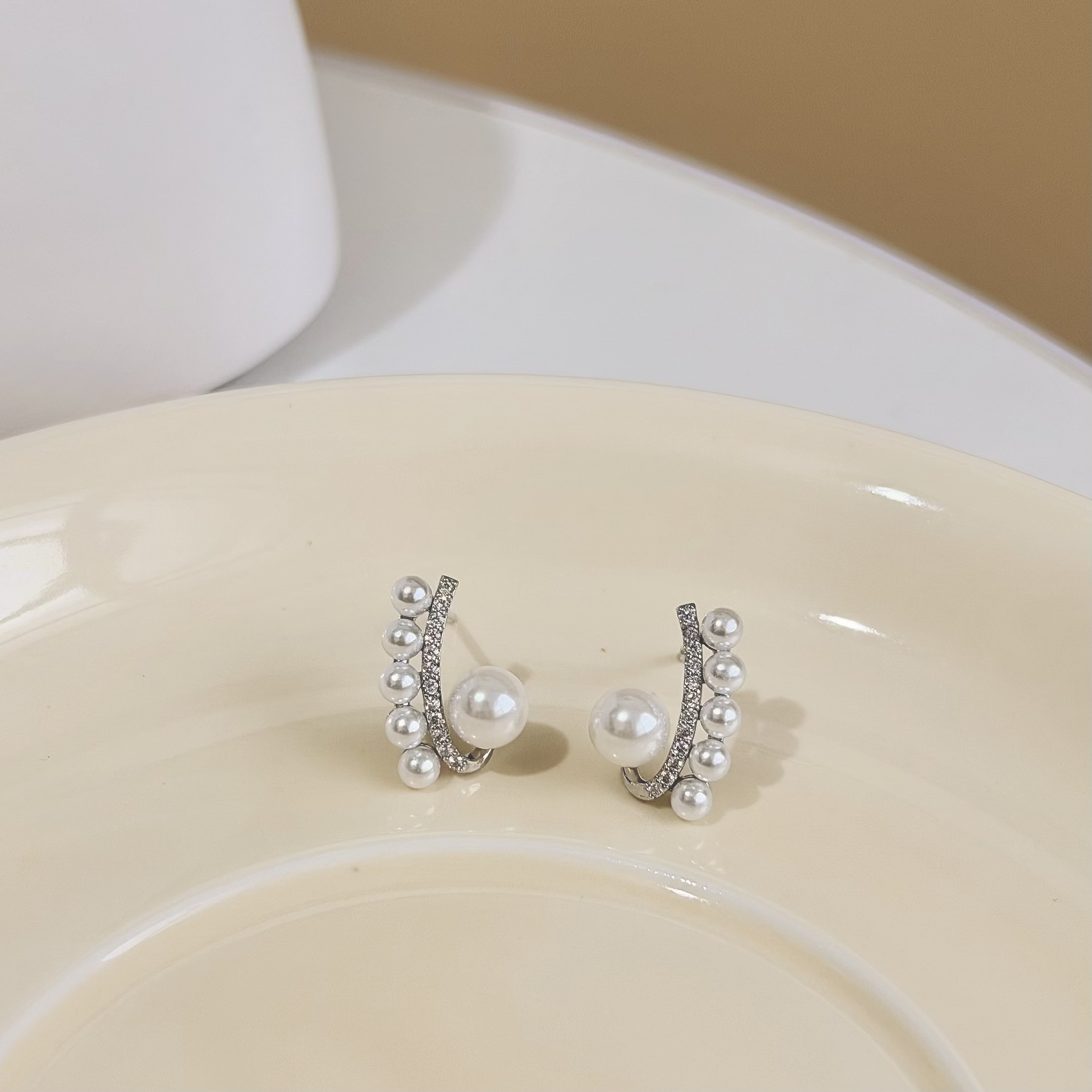 C226雙排鑽珍珠耳針