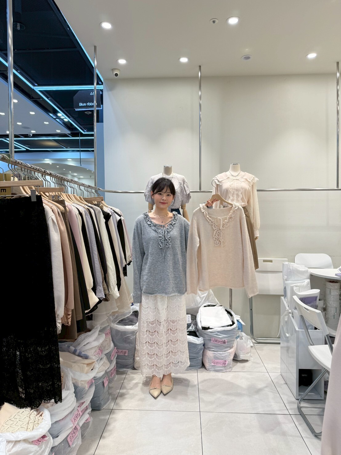 BR5104 抓皺捲捲領蝴蝶綁帶長袖上衣