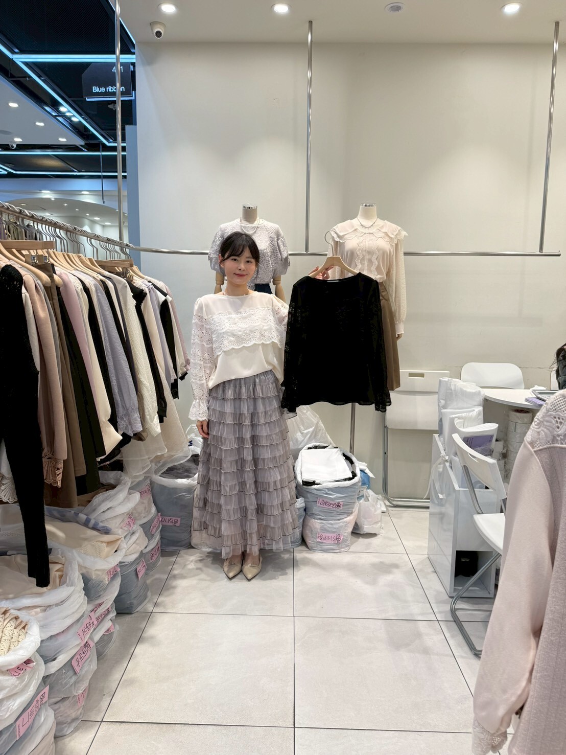 BR5110 異材質拼接復古鏤空長袖上衣