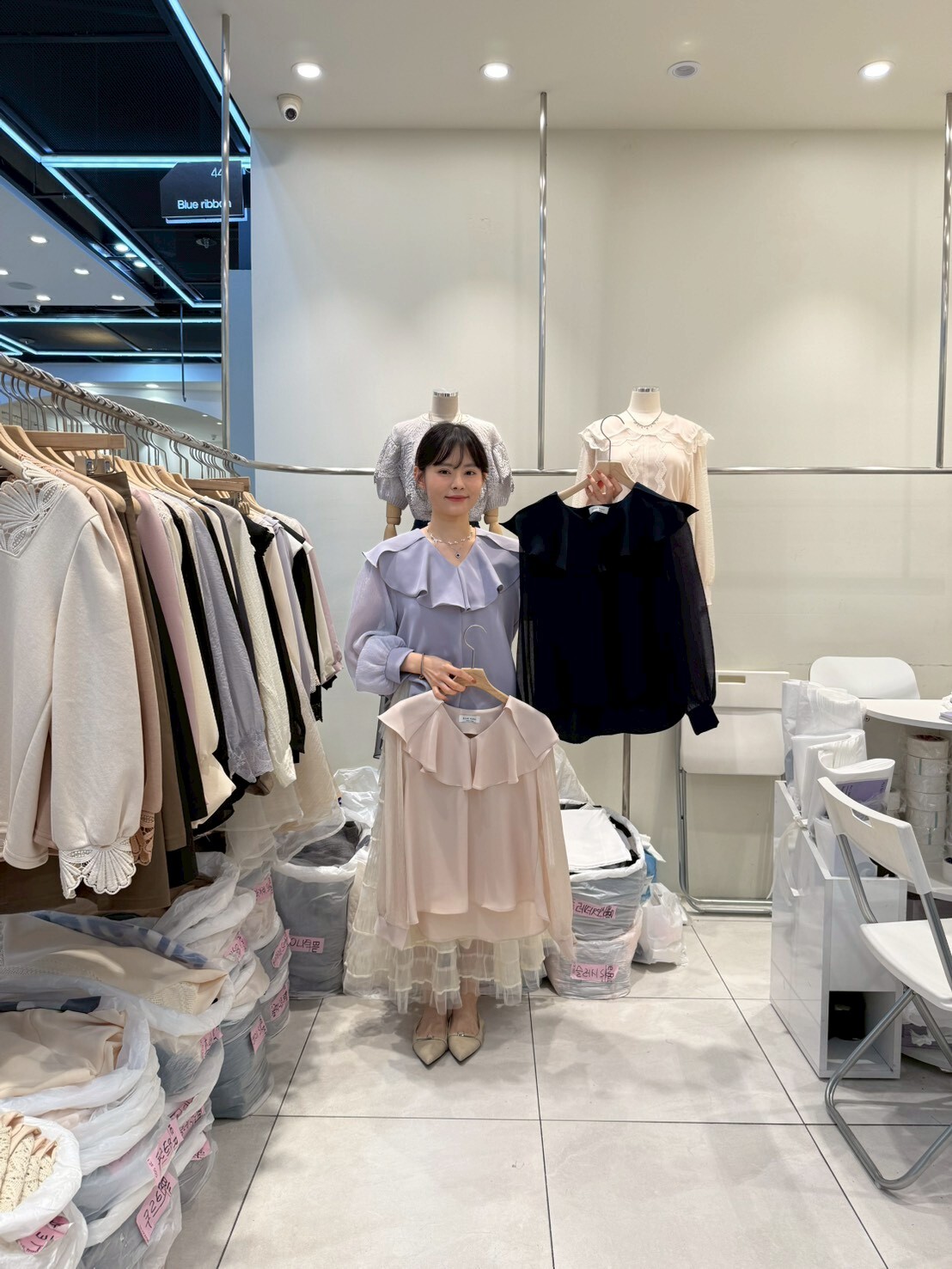 BR5152 V領飄飄Ruffle邊上衣