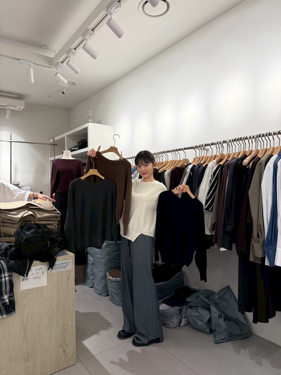 LA5103 收腰顯瘦圓領棉質上衣