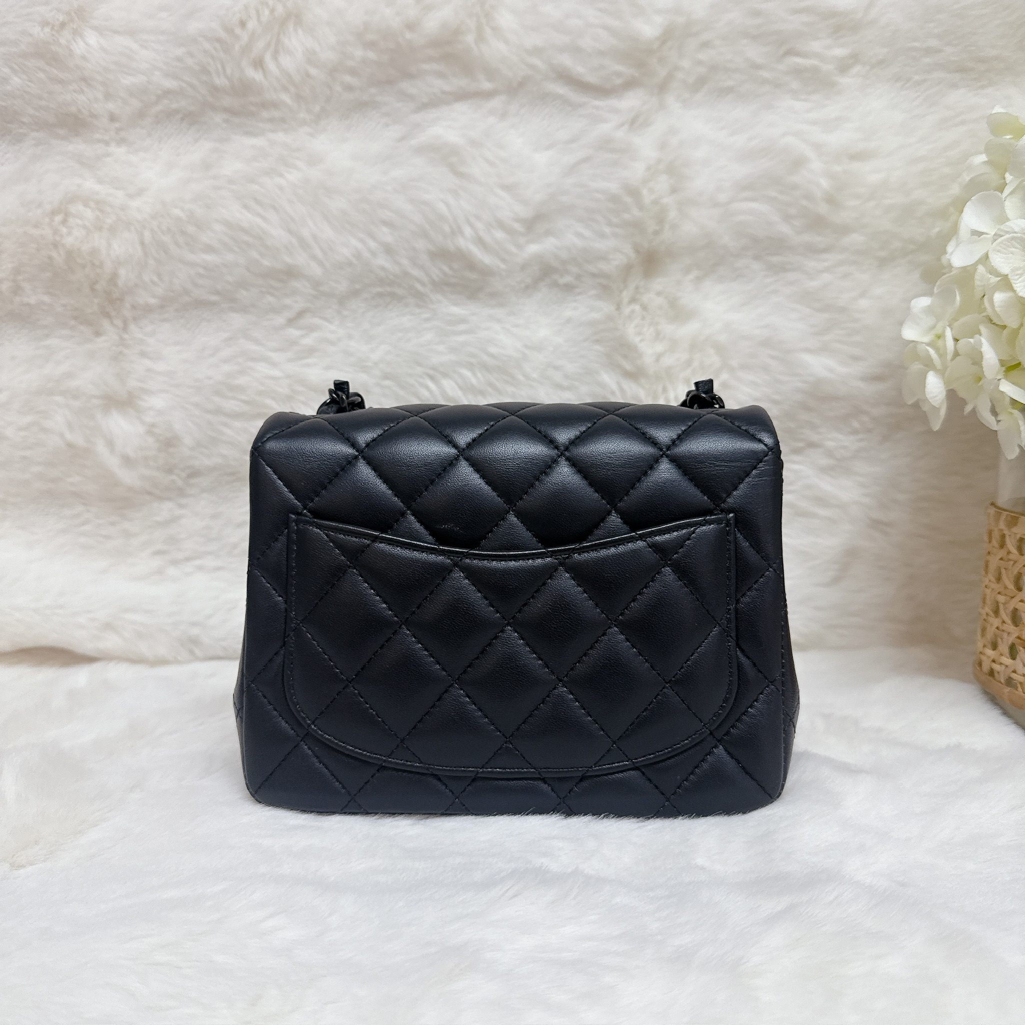 Chanel Classic Flap Bag - Black / Bhw