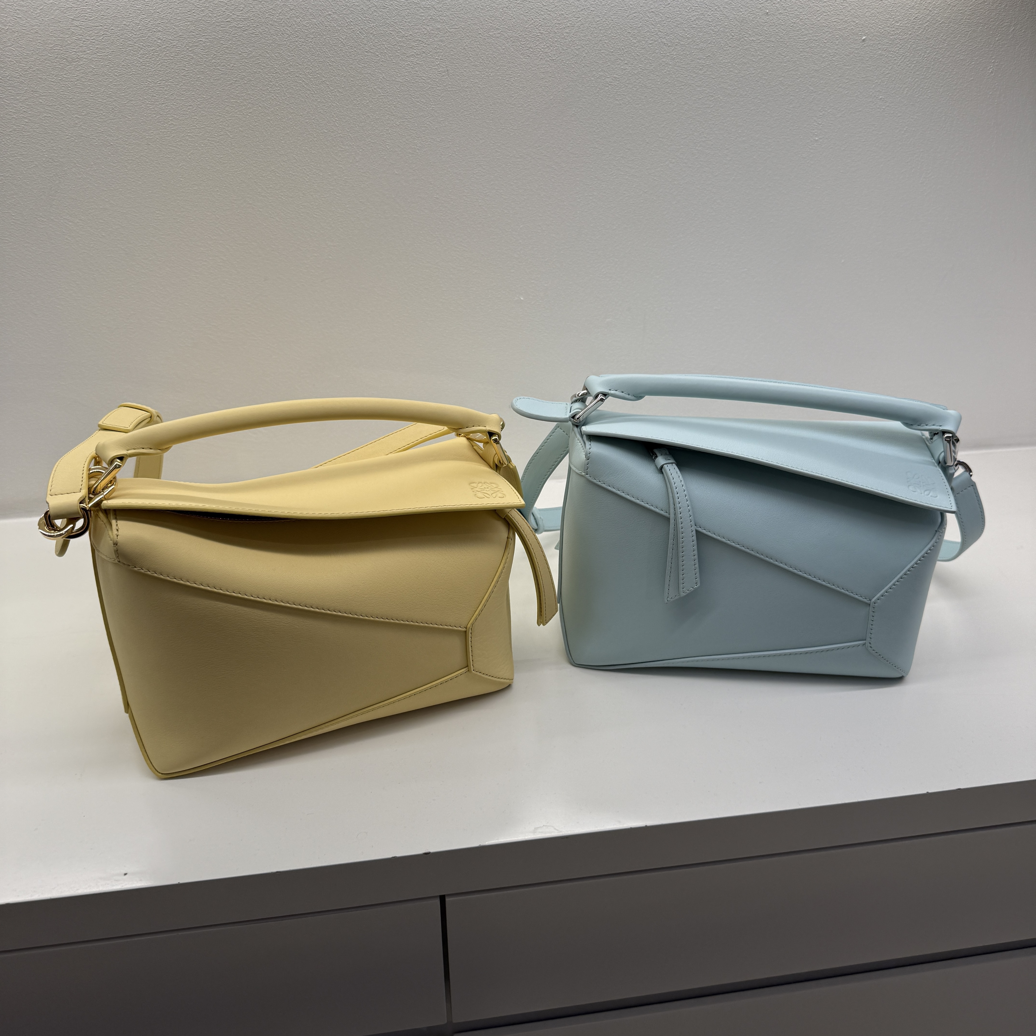 Loewe Puzzel Edge small bag 2 colors