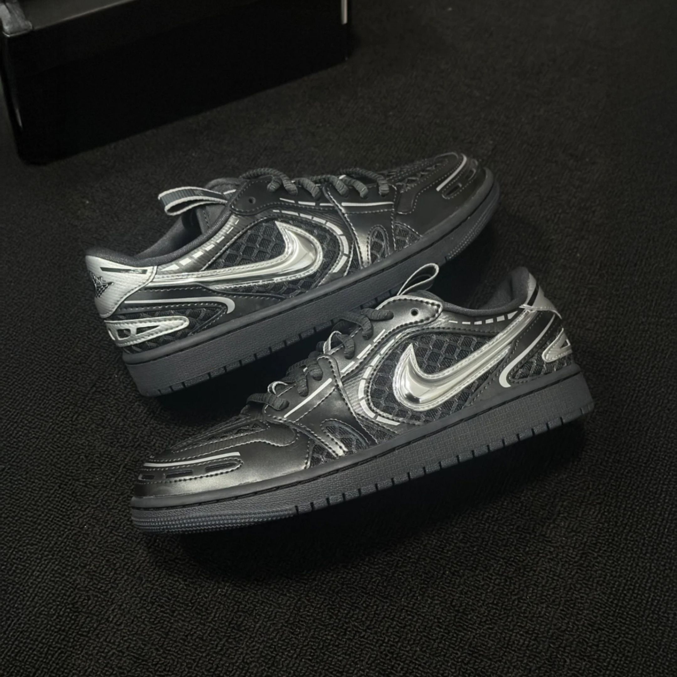 NICEDAY 代購 Air Jordan 1 Low Method of Make 黑銀 金屬 銀 黑 機甲 未來感 男女鞋 HQ2186-001