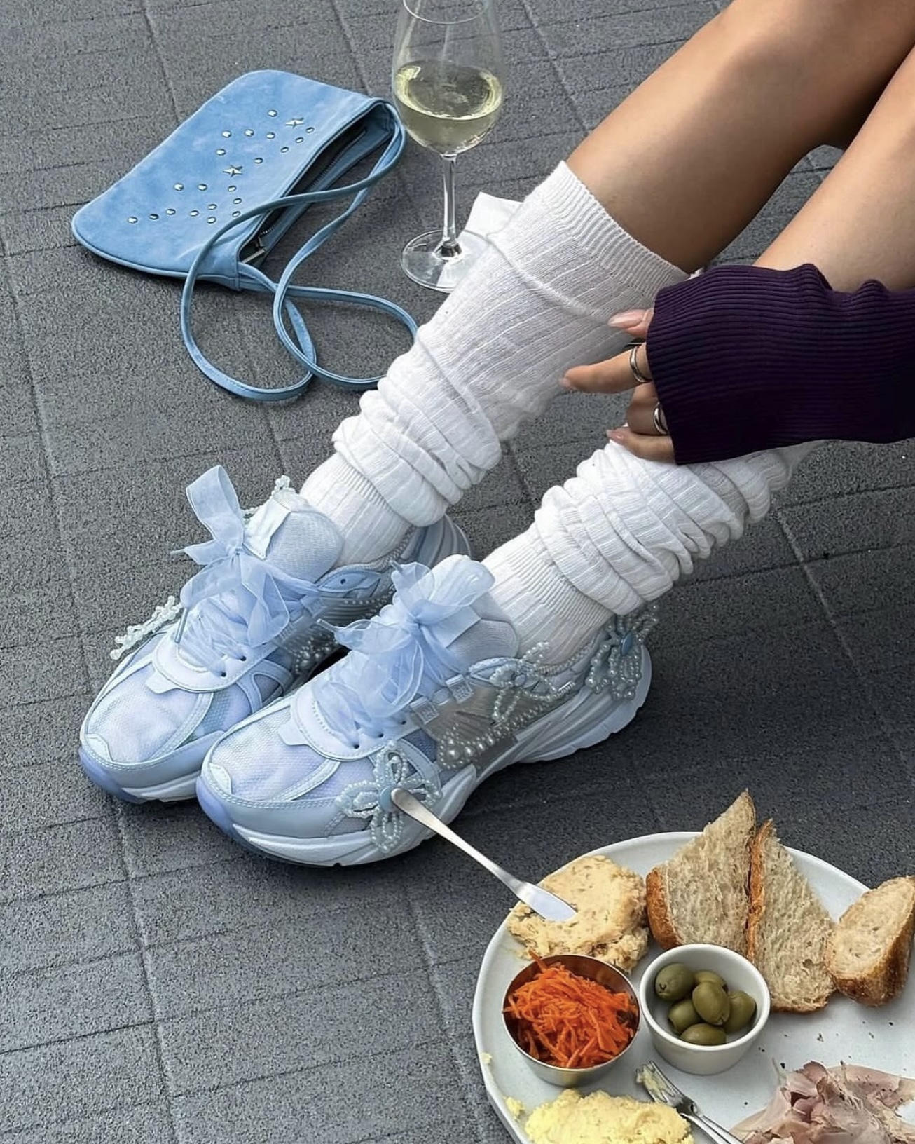 【Focus Store】預購 Susan Fang x Nike V2k Run Wmns "Artist Collection" 寶寶藍 珍珠花 IB7426-400