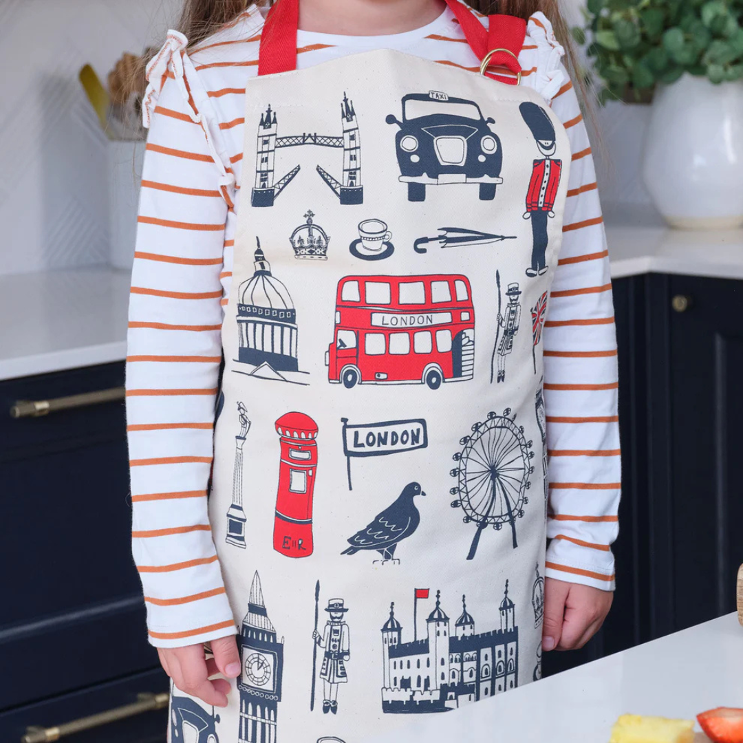 1VE1026-047 VICTORIA EGGS Big Smoke Children's Apron #CAP04 (D-EU-E)