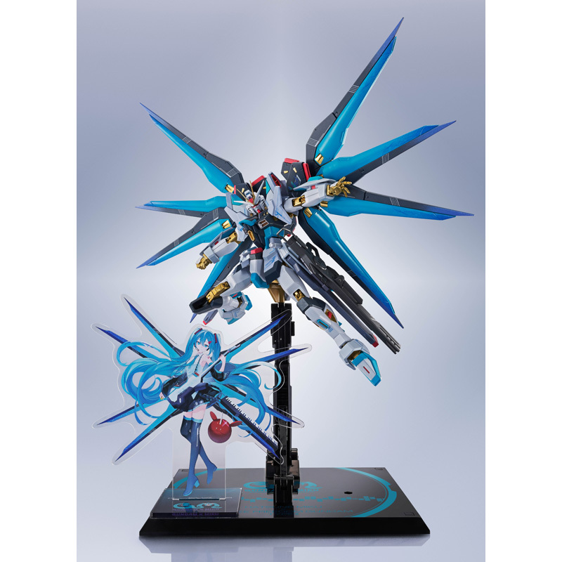 METAL ROBOT SPIRITS  STRIKE FREEDOM GUNDAM TYPEⅡ HATSUNE MIKU Ver.
