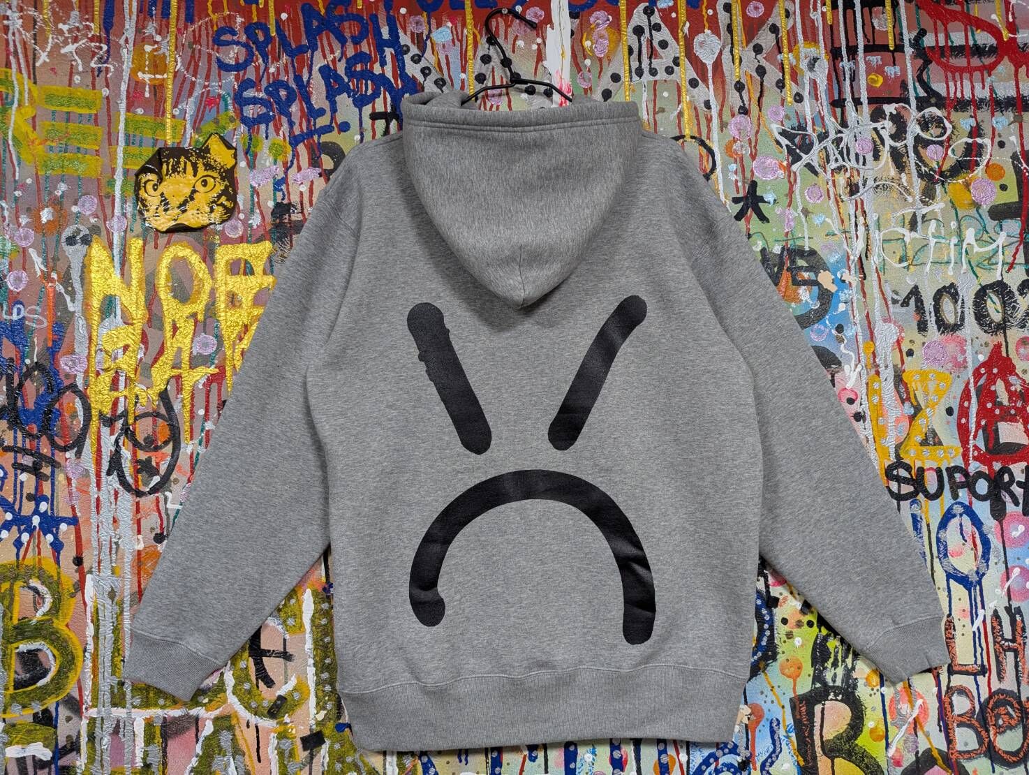 OIT x MQ 帽T 灰色