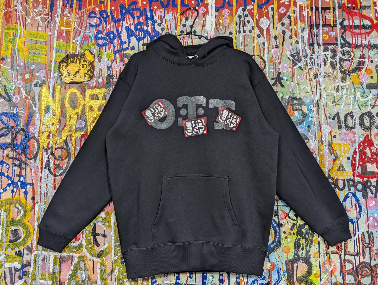 OIT x MQ 帽T 黑色