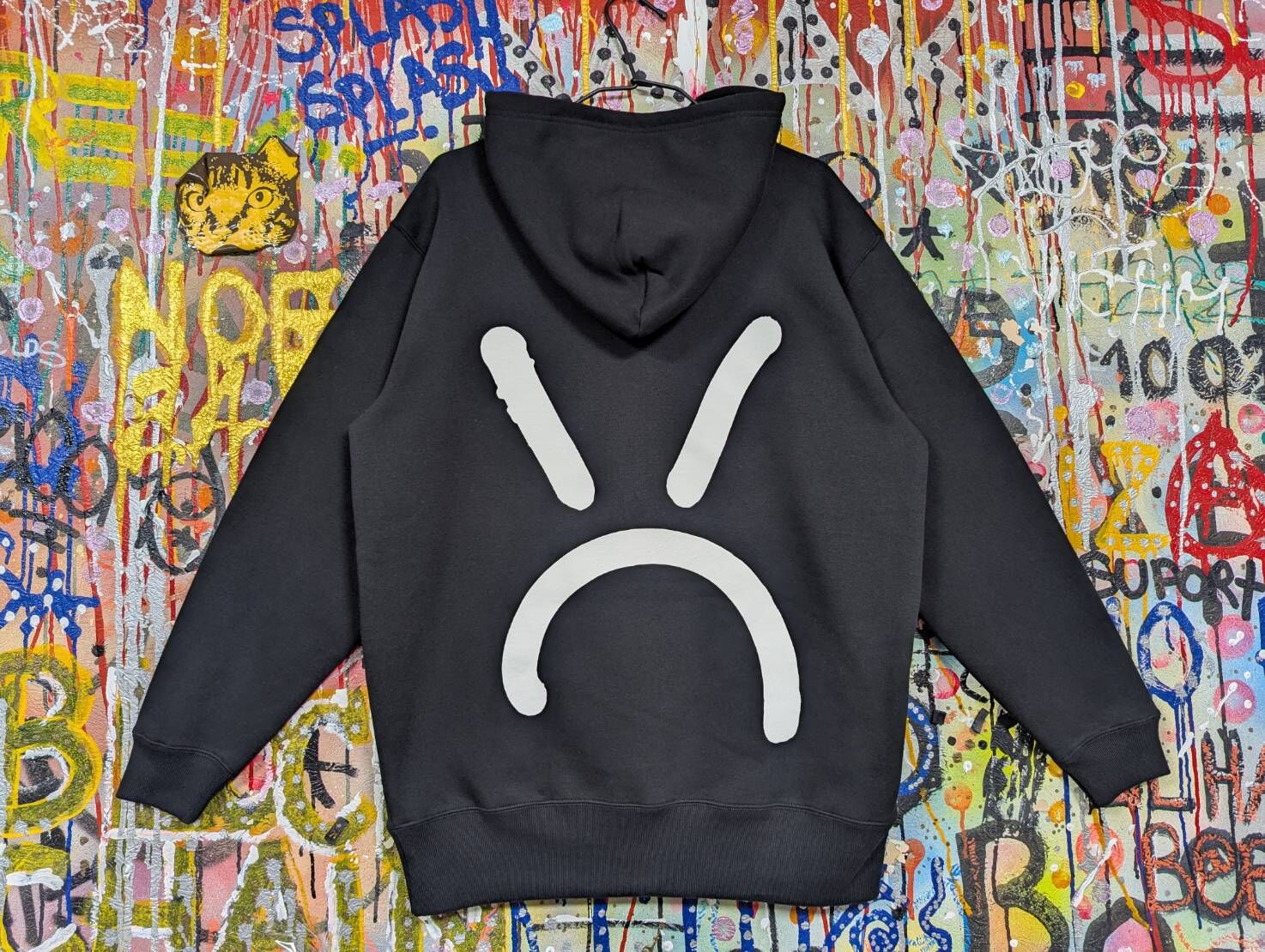 OIT x MQ 帽T 黑色