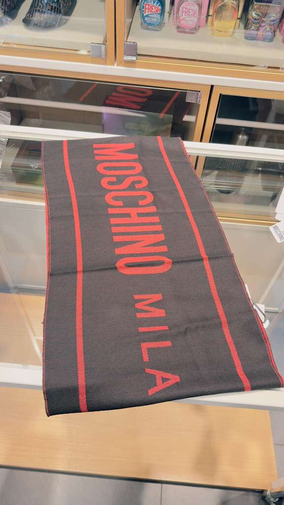 【直播】Moschino LL1025138 頸巾 (50195 M5647 COL001)