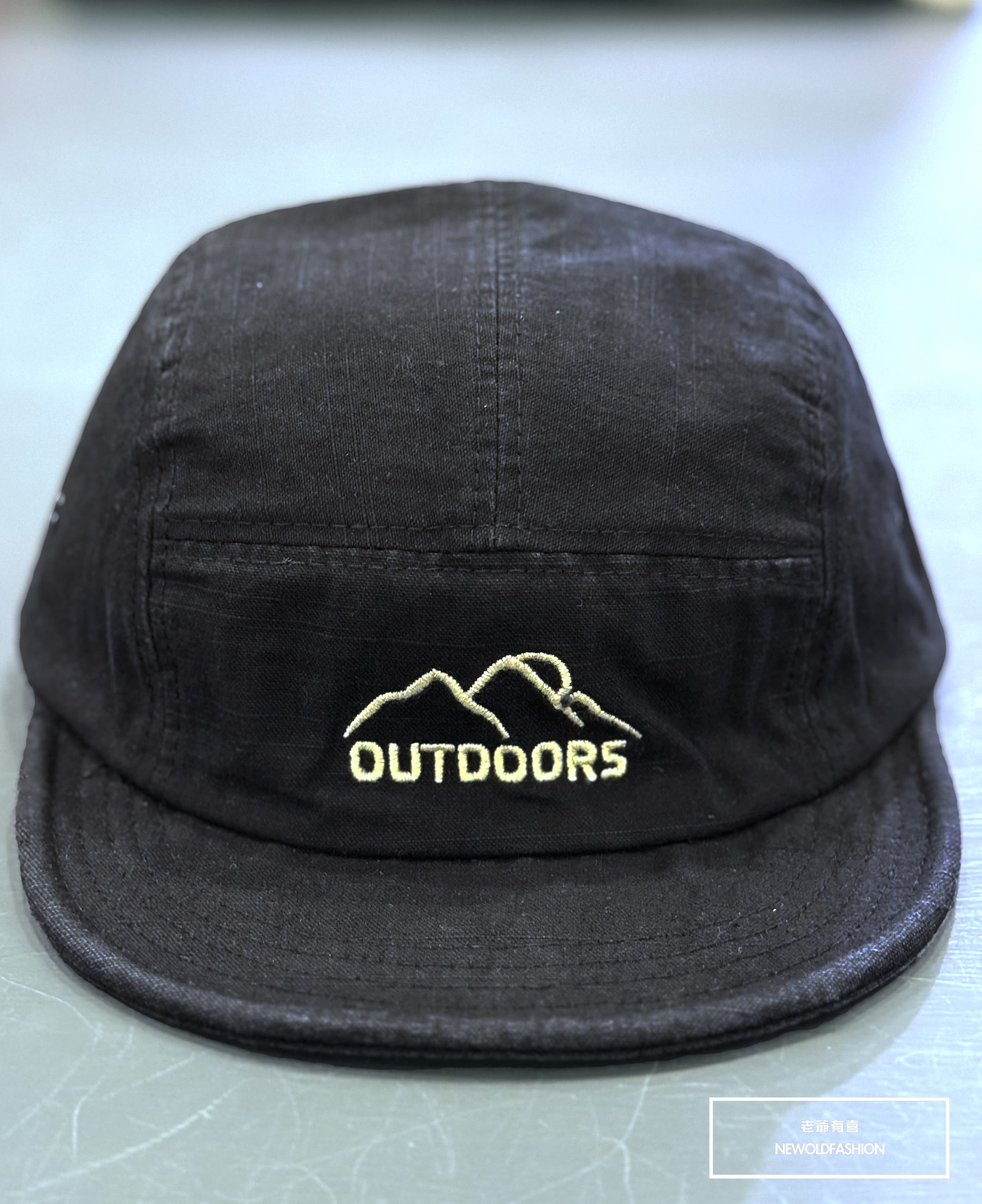 『新品上市』重磅outdor小山刺繡棒球帽-黑