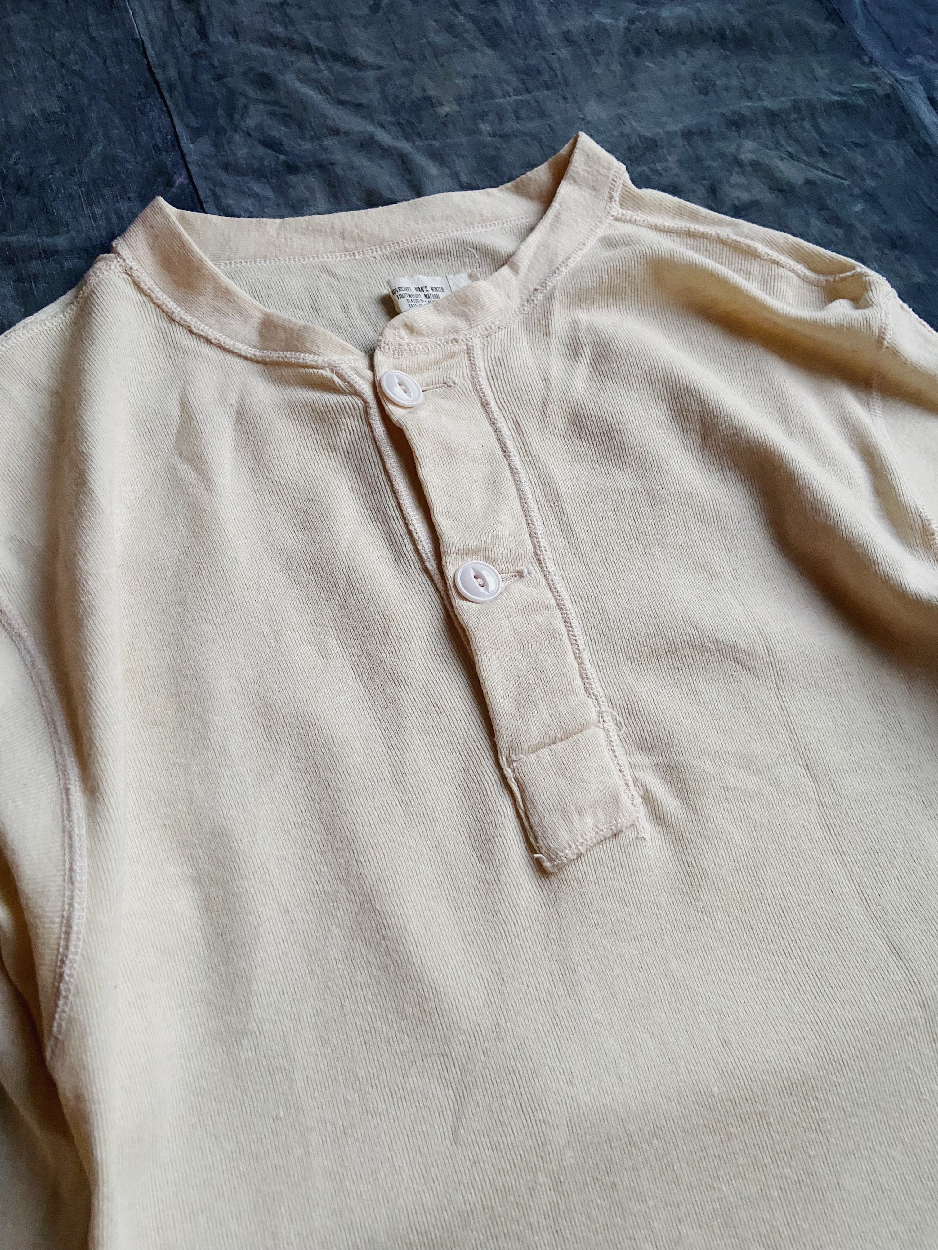 US Army Henley Shirt / 美軍公發 亨利領內搭上衣