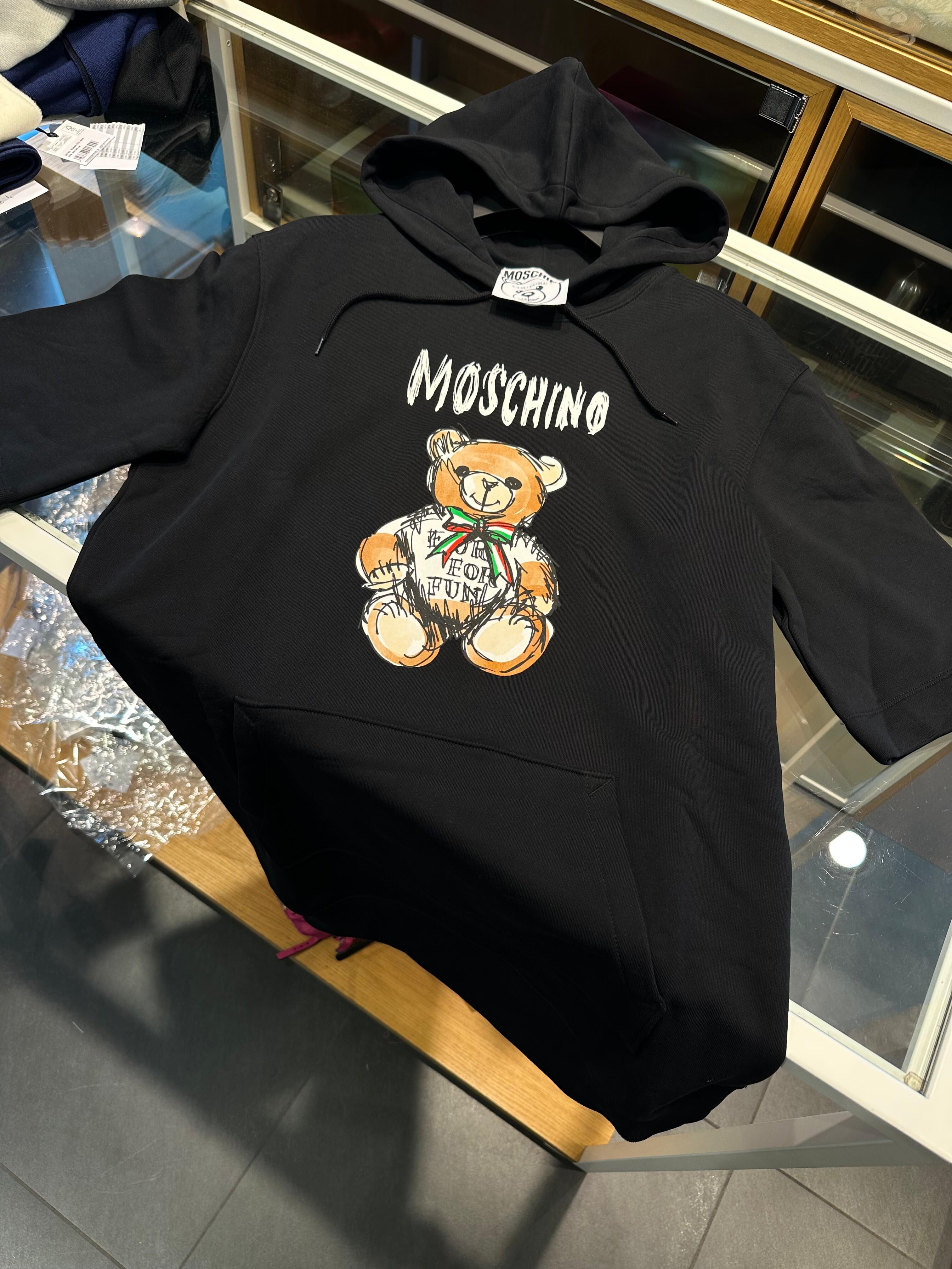 【直播】Moschino LL1025149 有帽上衣 (V0440 0528 1555)