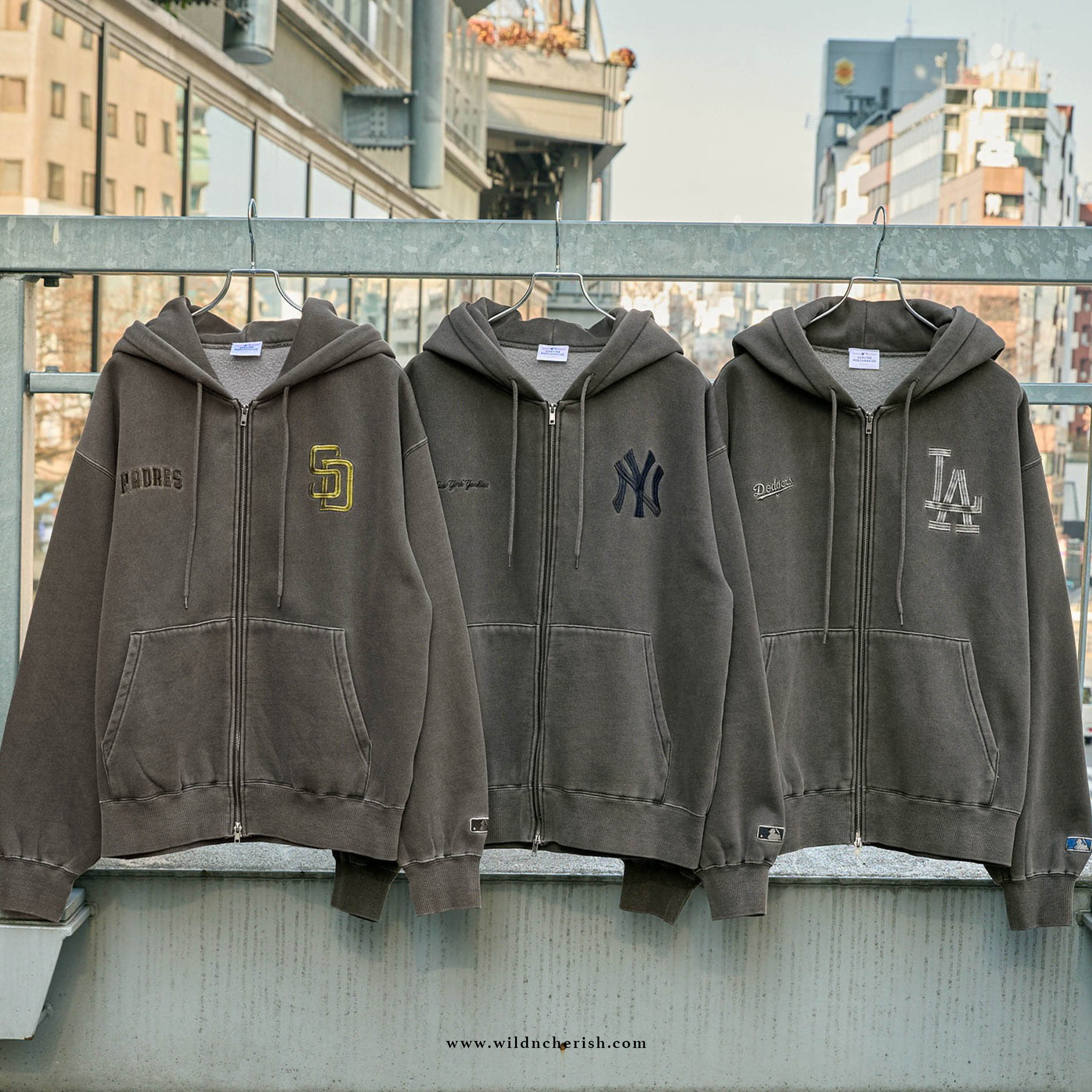 預訂 | MLB Embroidered Pigment Washed Oversized Fleece Zip 日本限定