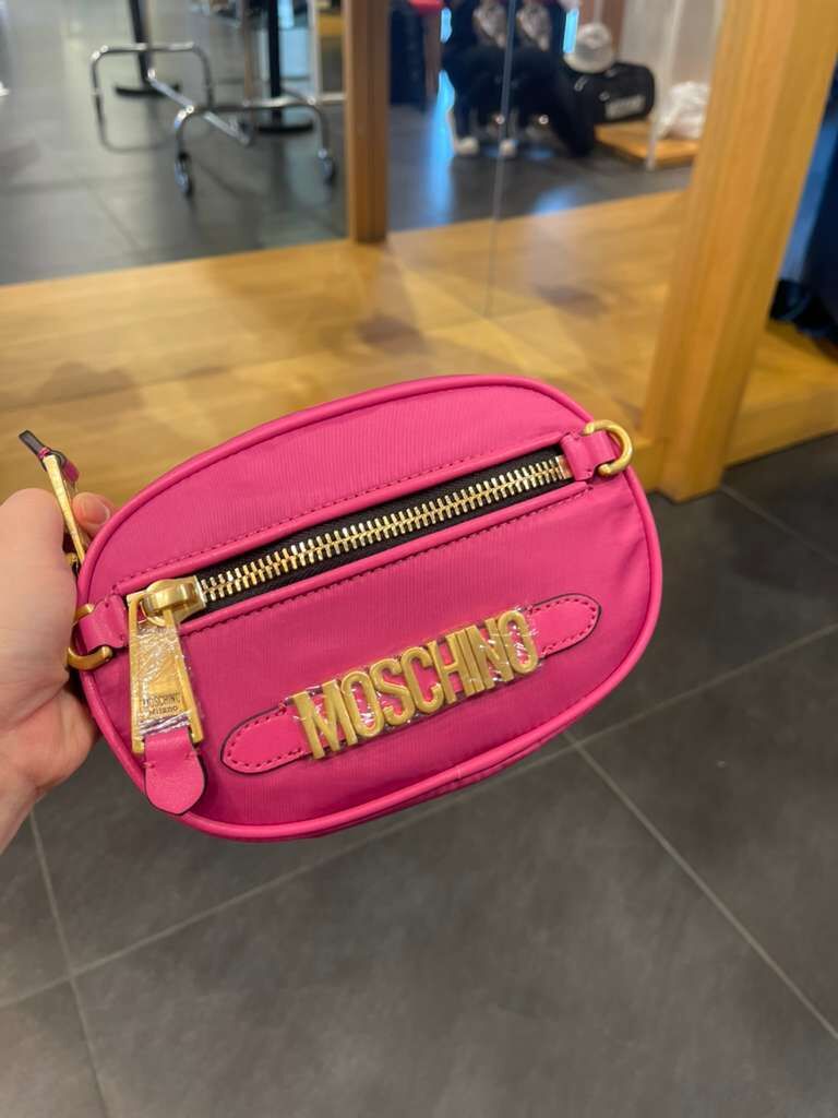 【直播】Moschino LL1025307 手拿包(7B7411 8202 1244)