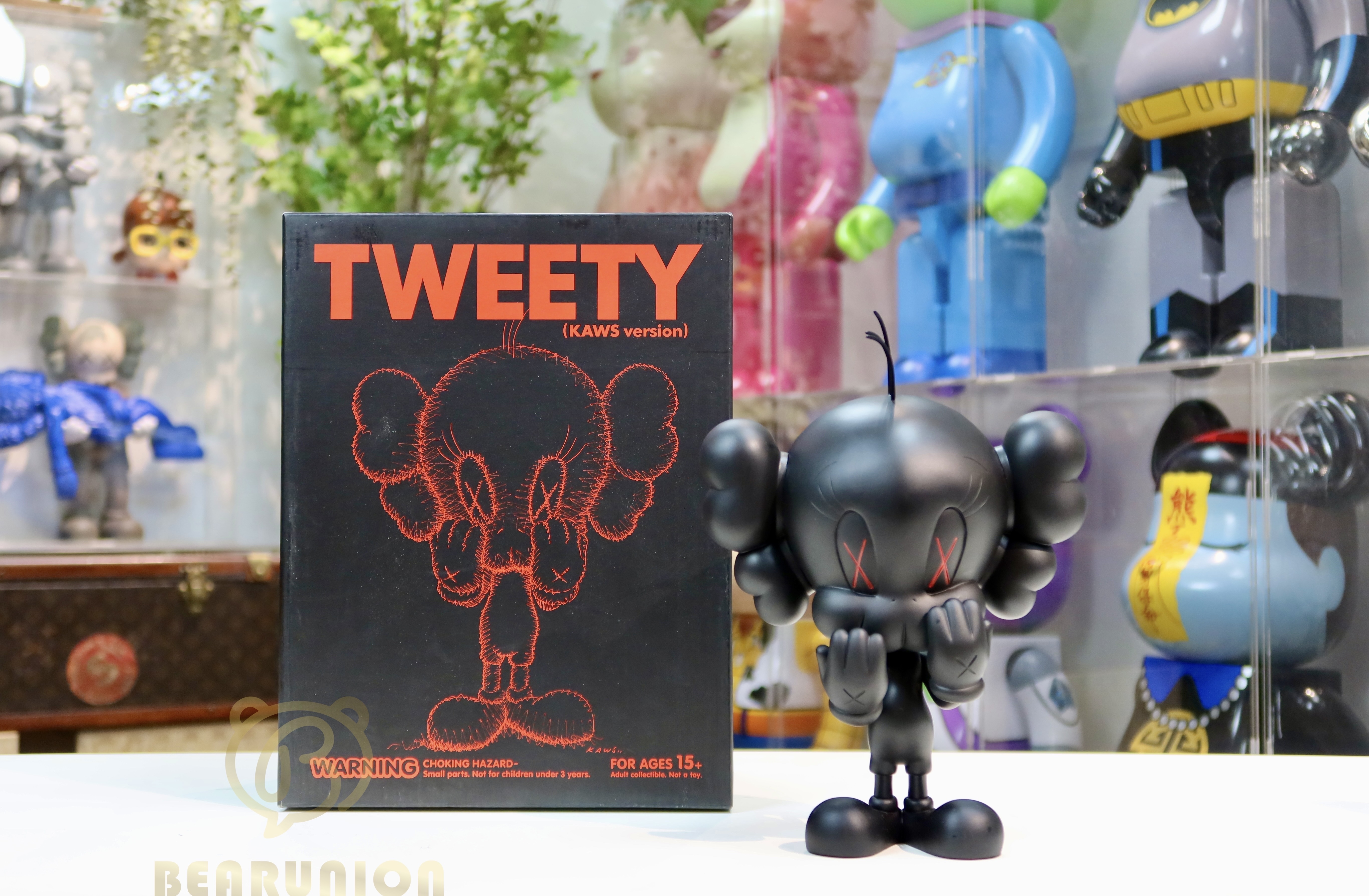 🥇現貨🥇KAWS Tweety Vinyl Figure Black