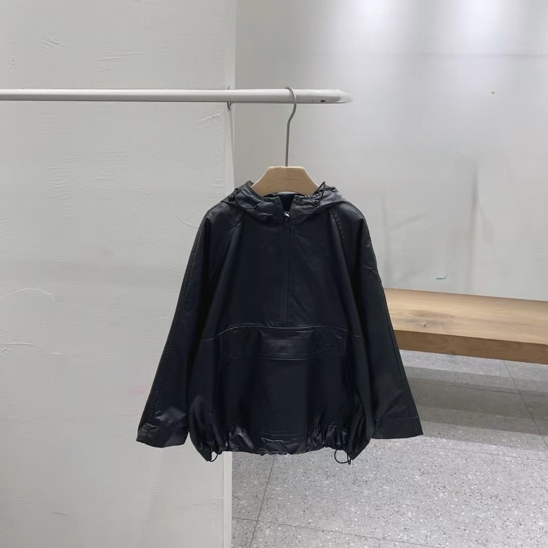 A03215設計師品牌柔軟皮質帽T