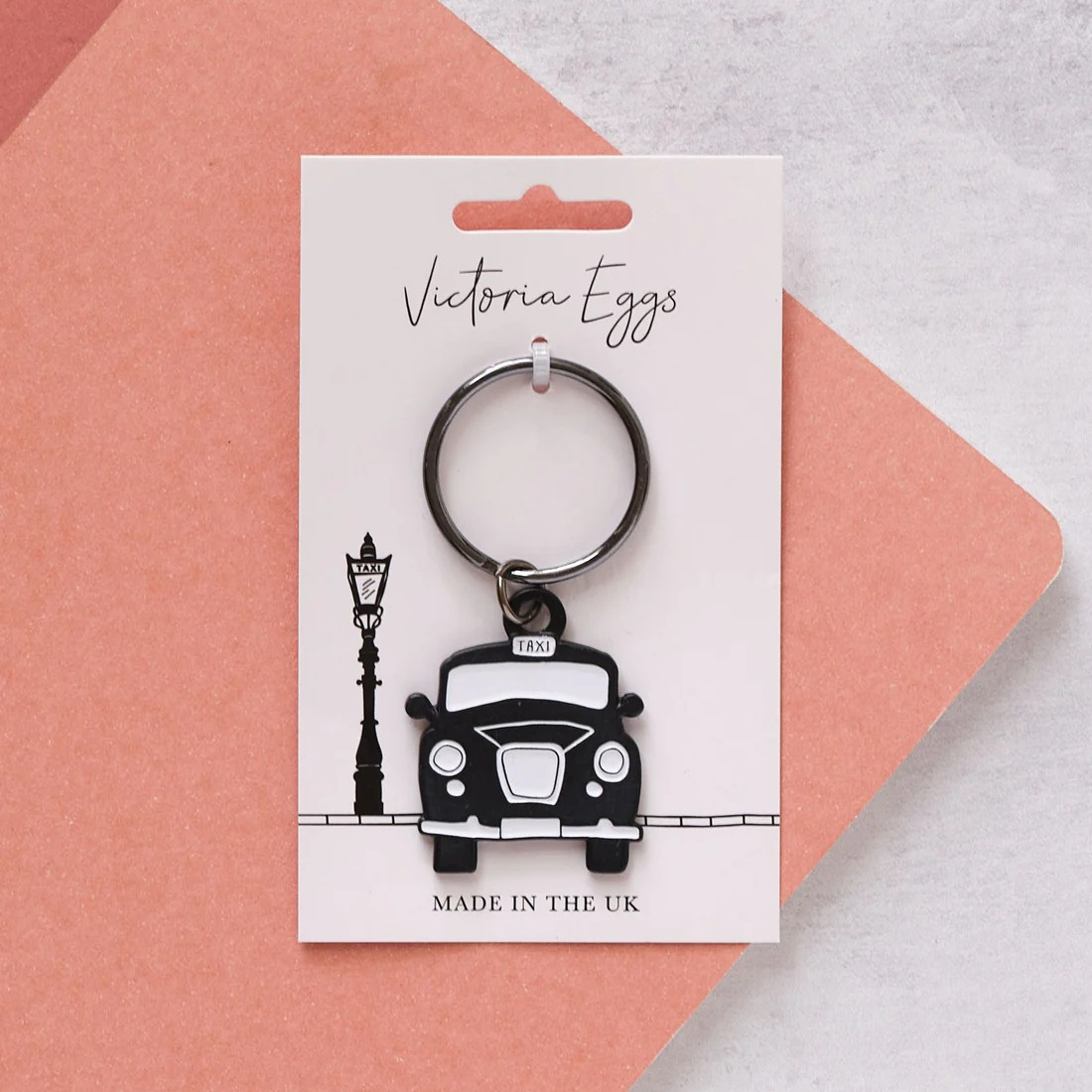1VE1026-061 VICTORIA EGGS Black Taxi Keyring #KR03 (D-EU-E)