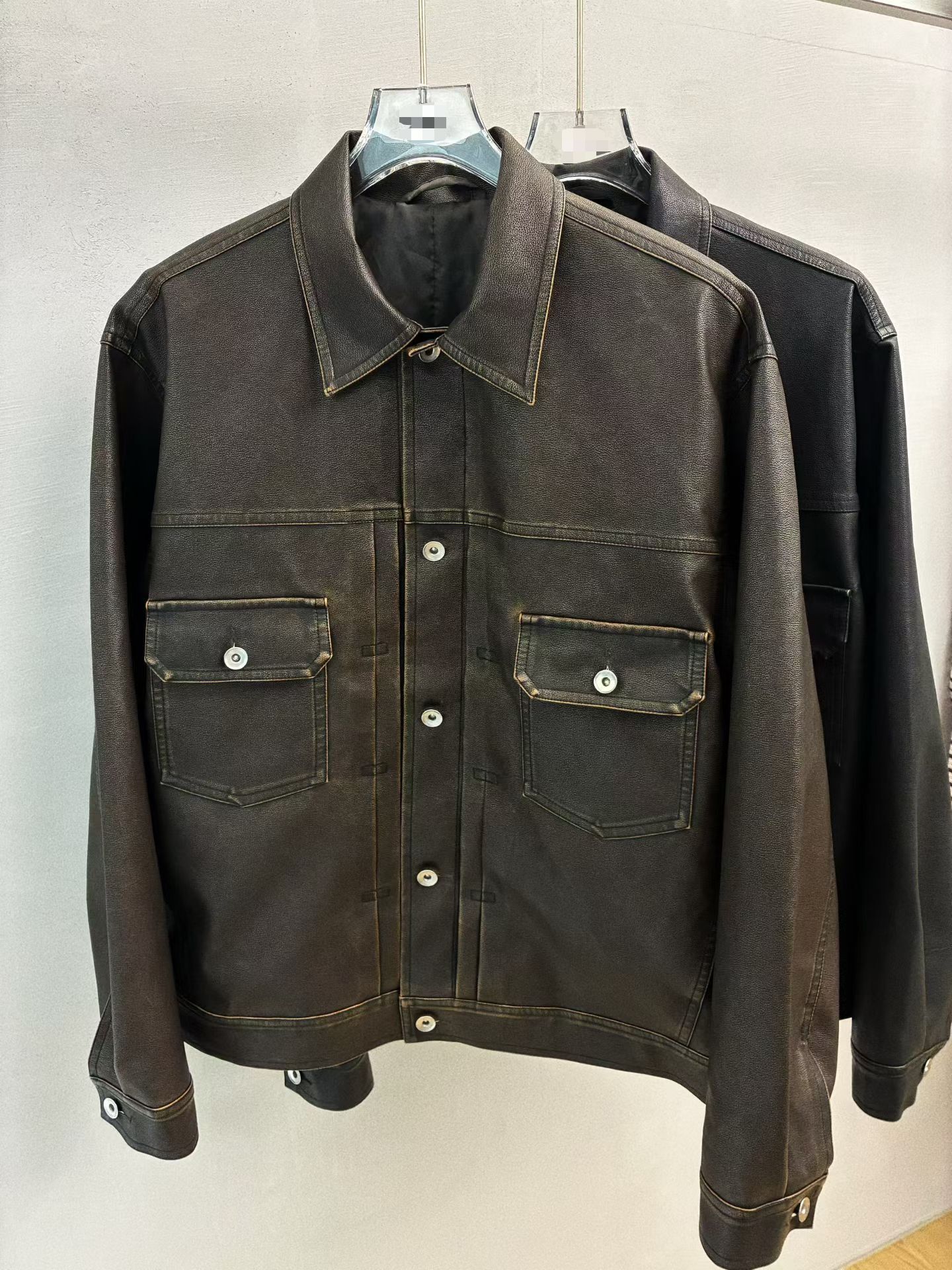 反領開胸合成皮褸 JK2657