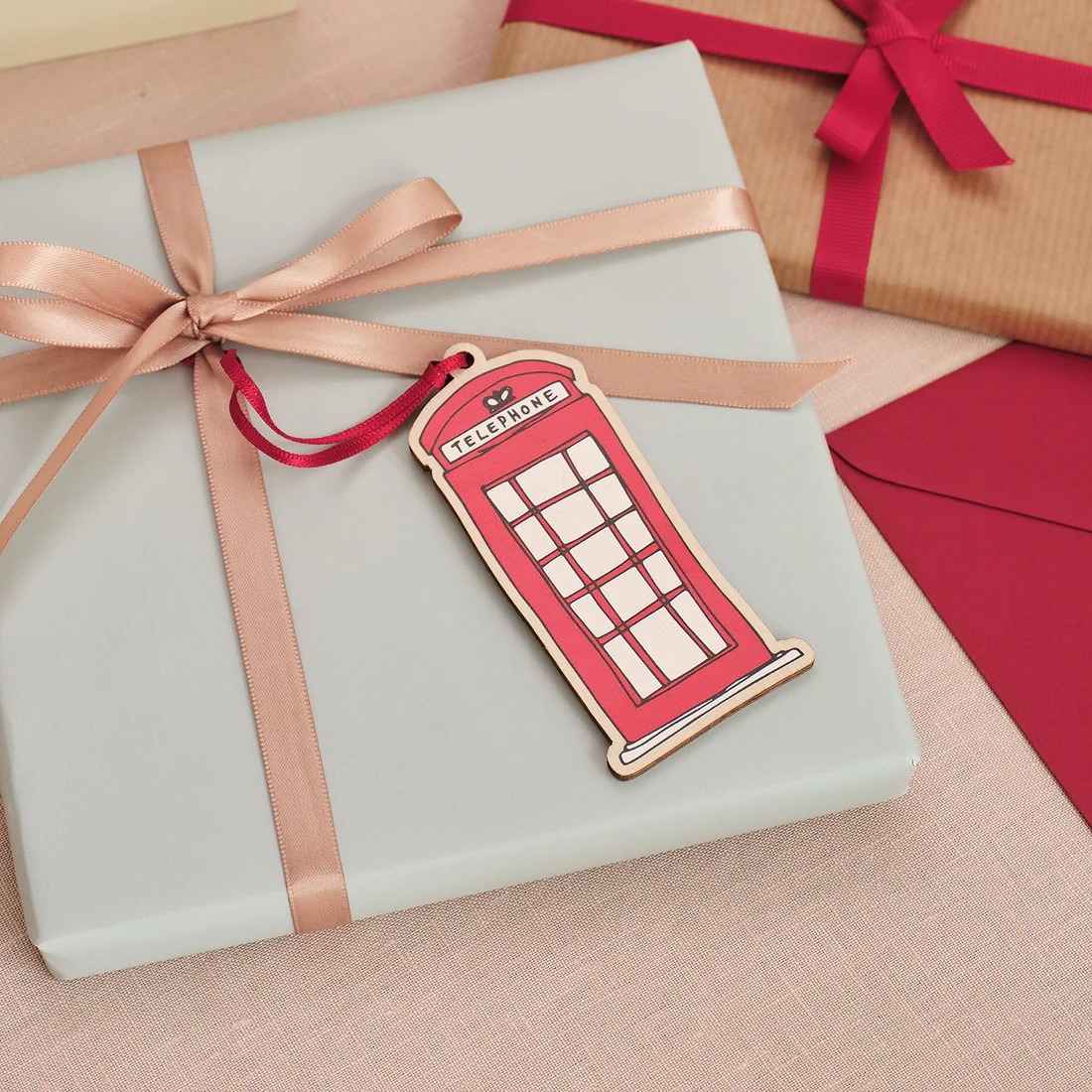 1VE1026-087 VICTORIA EGGS Telephone Box Wooden Decoration #DEC02 (D-EU-E)