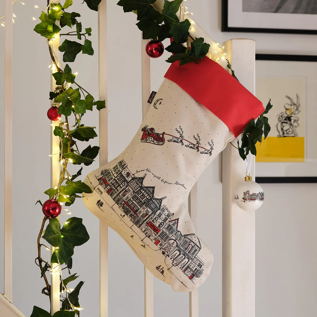 1VE1026-134 VICTORIA EGGS Santa's Sleigh Christmas Stocking #ST02X (D-EU-E)