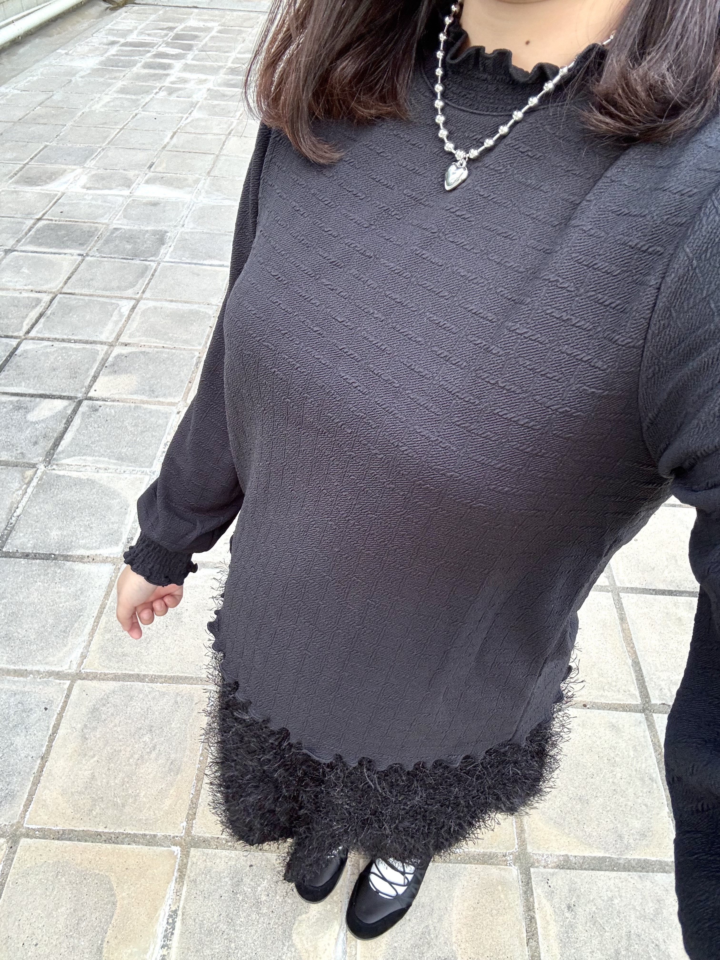 暗紋束袖Ruffle Top