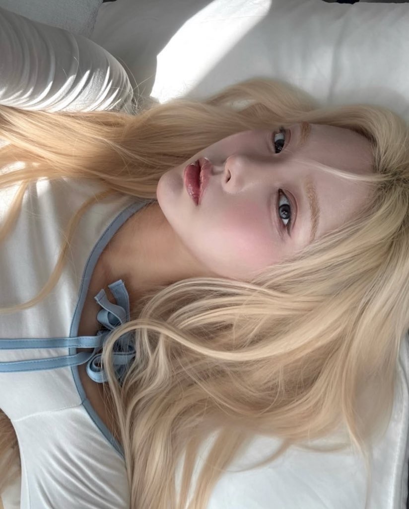 remagie - track slash tee (ivory)