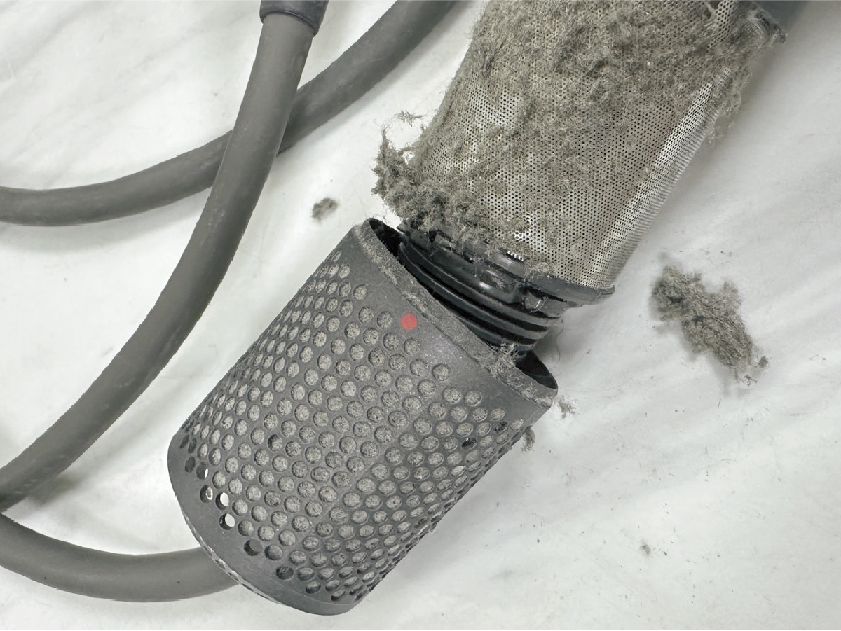 維修前濾網灰塵堆積