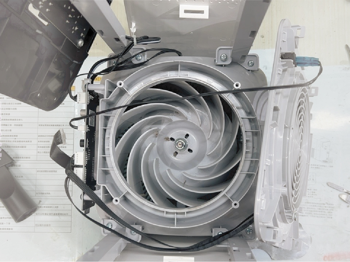 維修前 軸承磨損或吸入異物造成卡滯