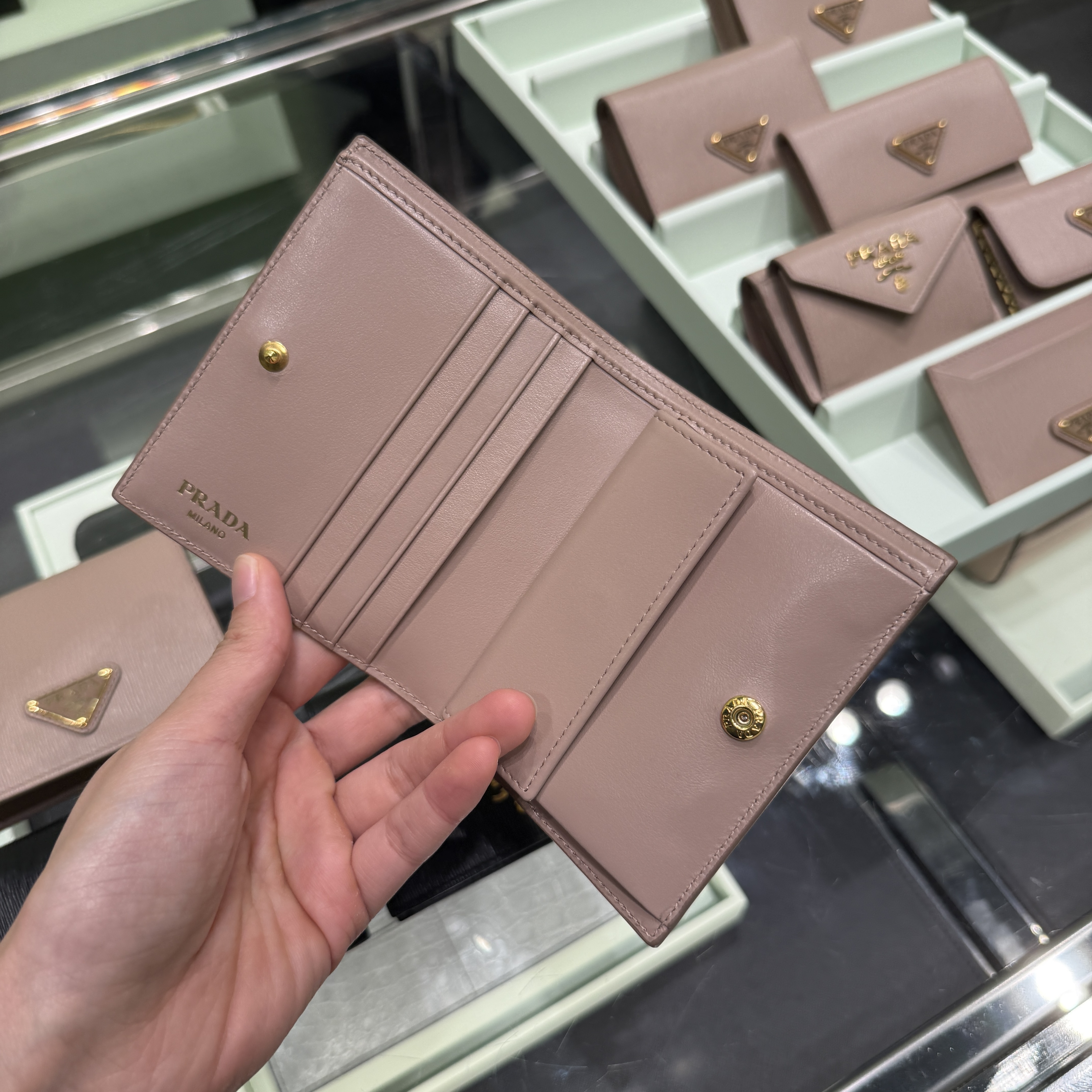 Prada Grainy Calf Bi-fold Wallet Dusty Rose 1MV204