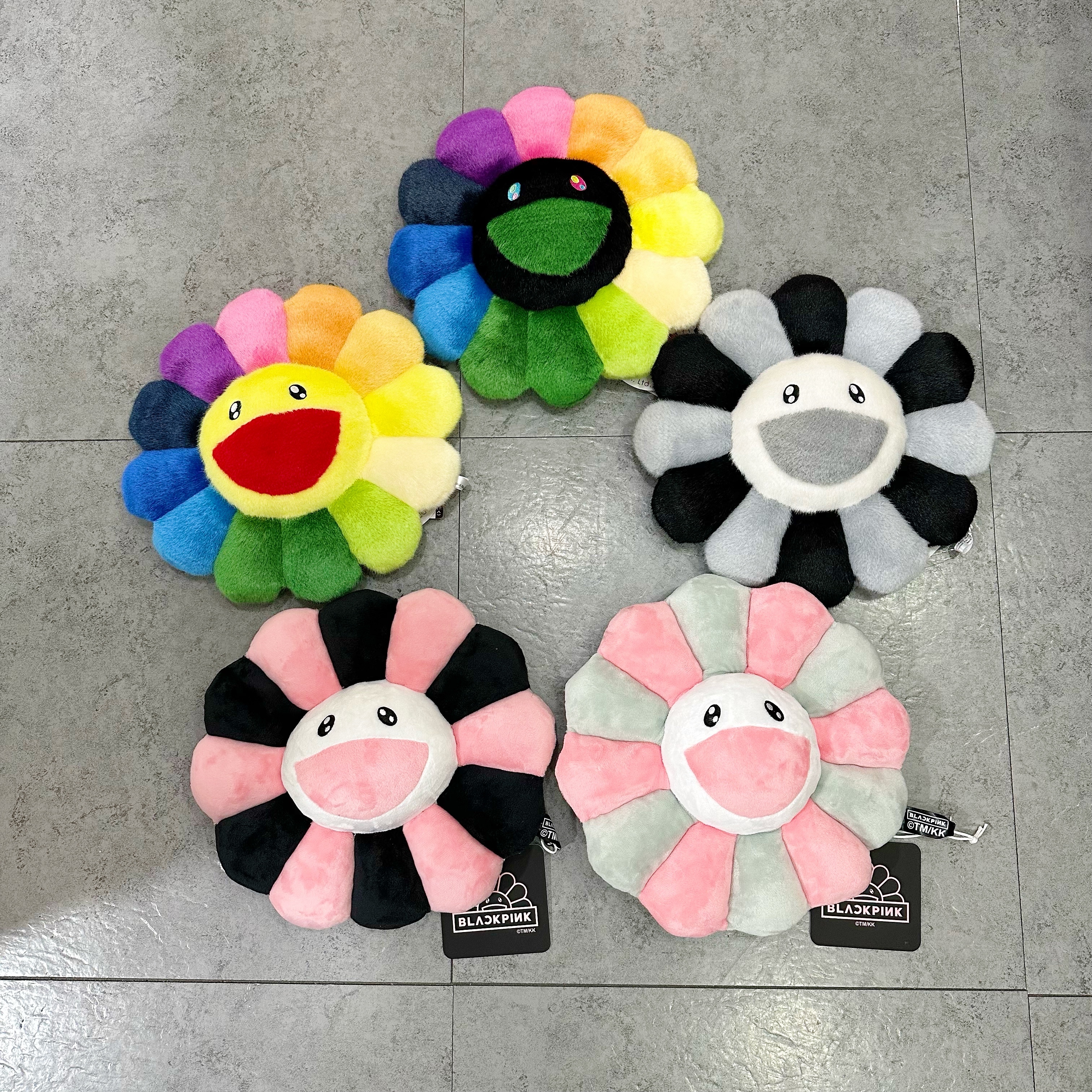 村上隆 Takashi Murakami  Kaikaikiki 30cm Flower Cushion 太陽花 抱枕