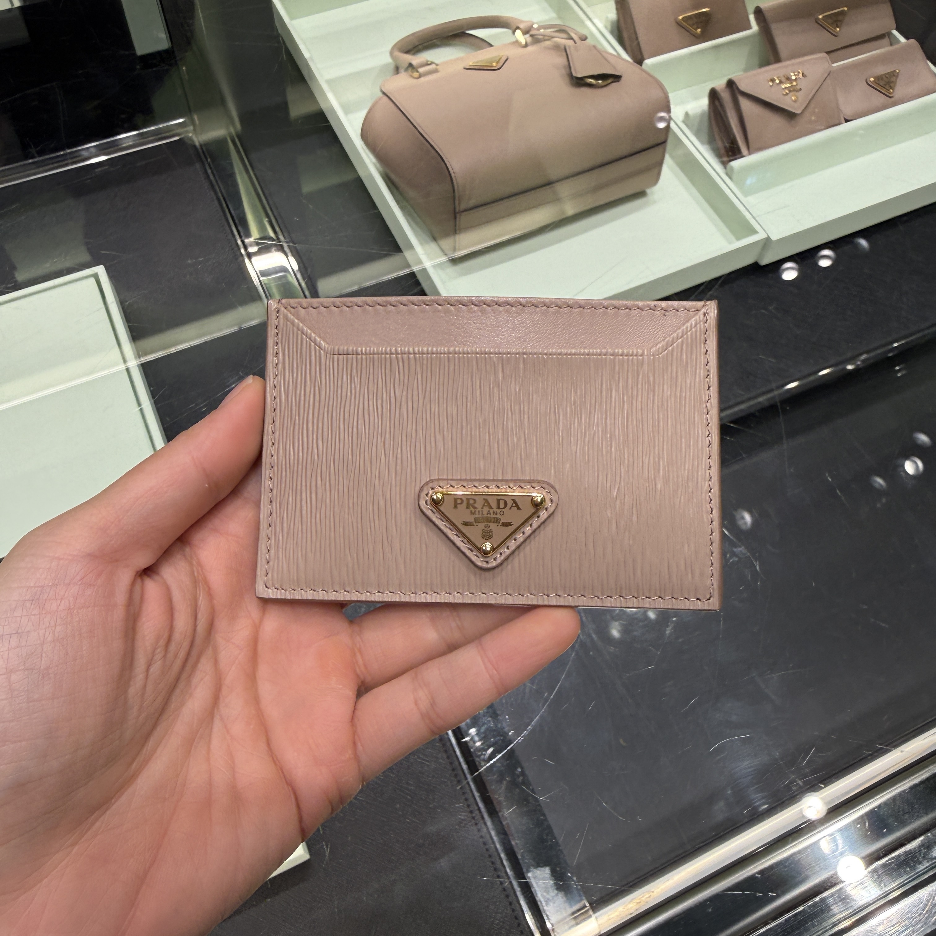 Prada Vitello Move Leather cardholder Dusty Rose 1MC208