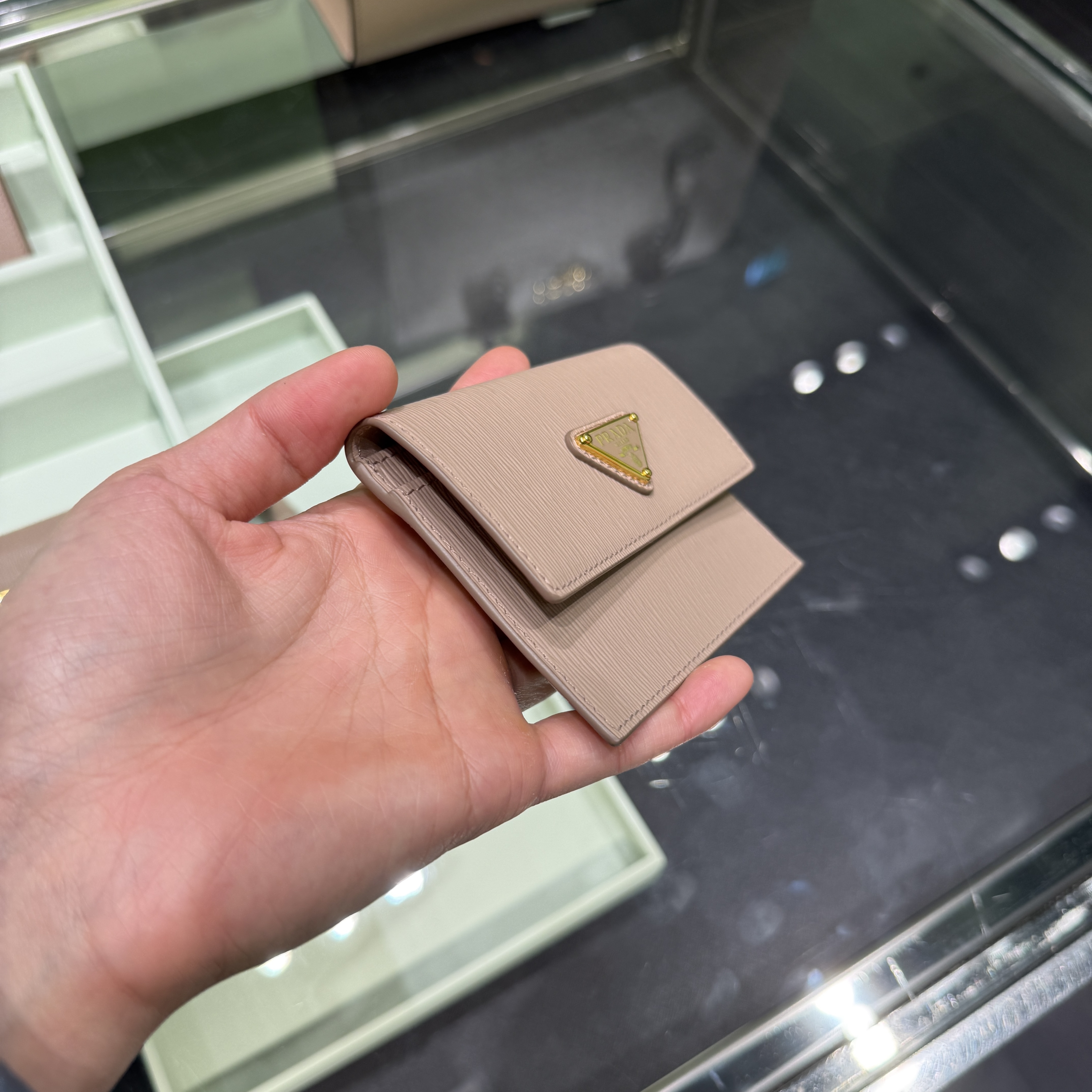 Prada Ribble Leather slim bi-fold card holder Dusty Rose 1MF027