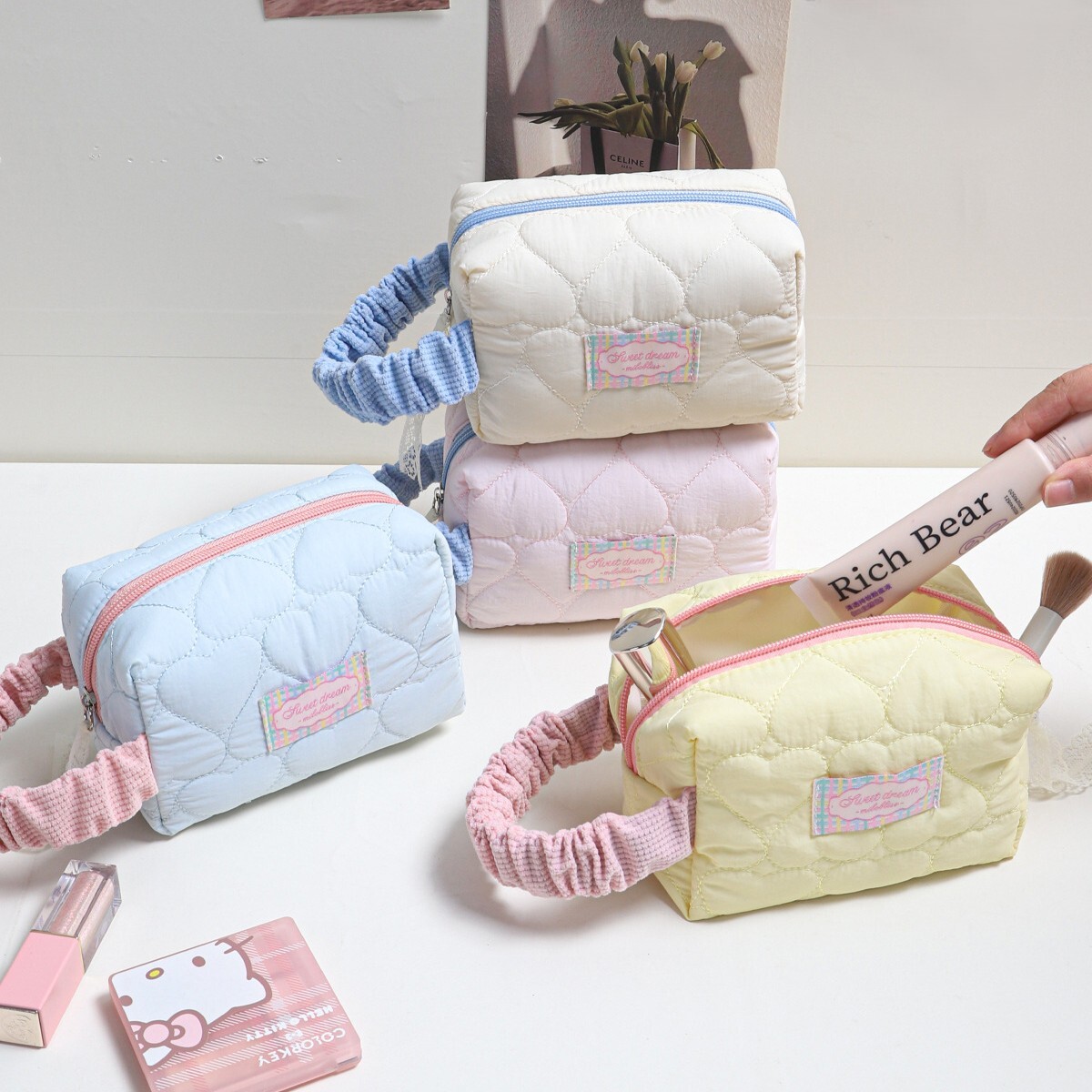 《6335》愛心車線蕾絲綁帶撞色化妝包