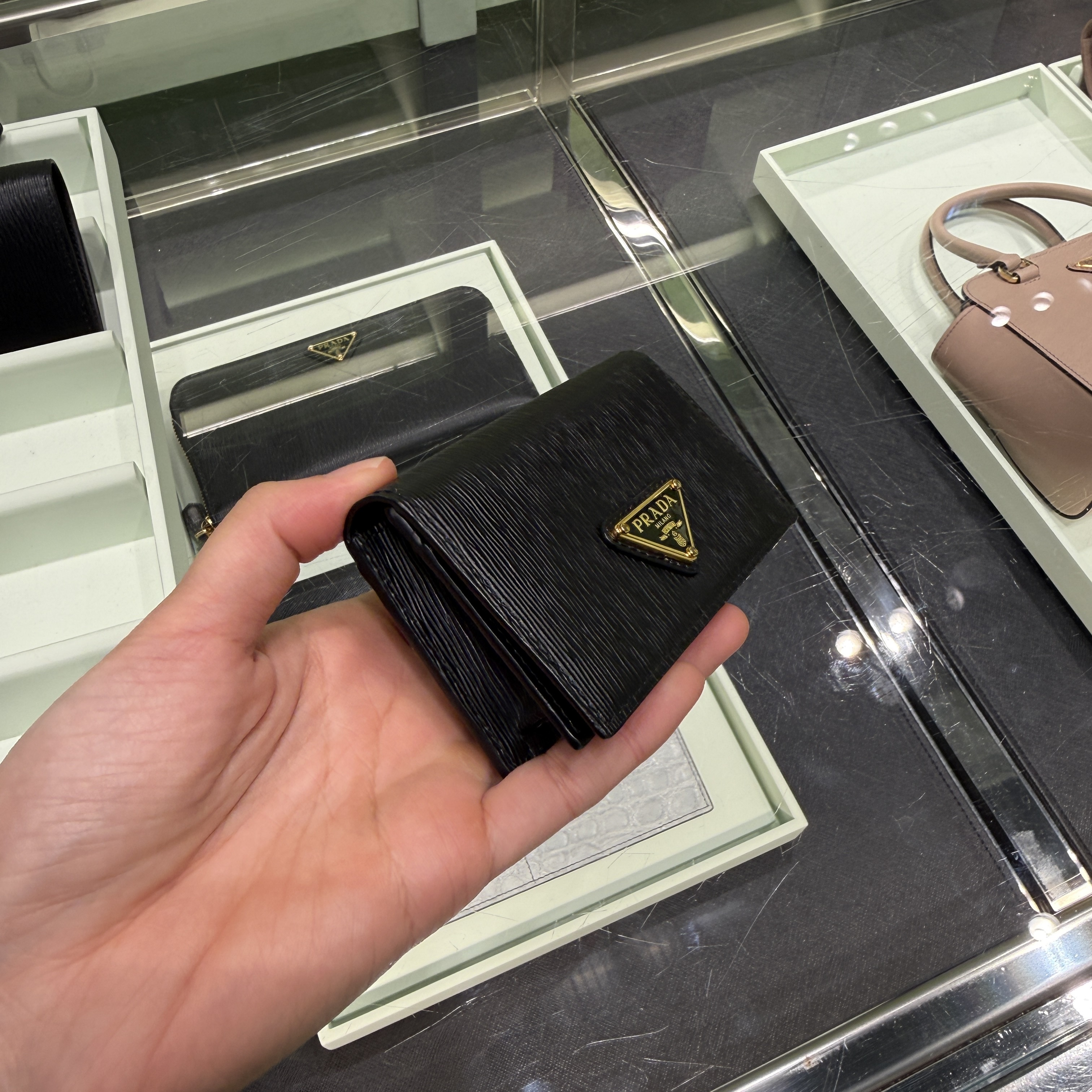 Prada Ribble leather cardholder wallet black 1MC122