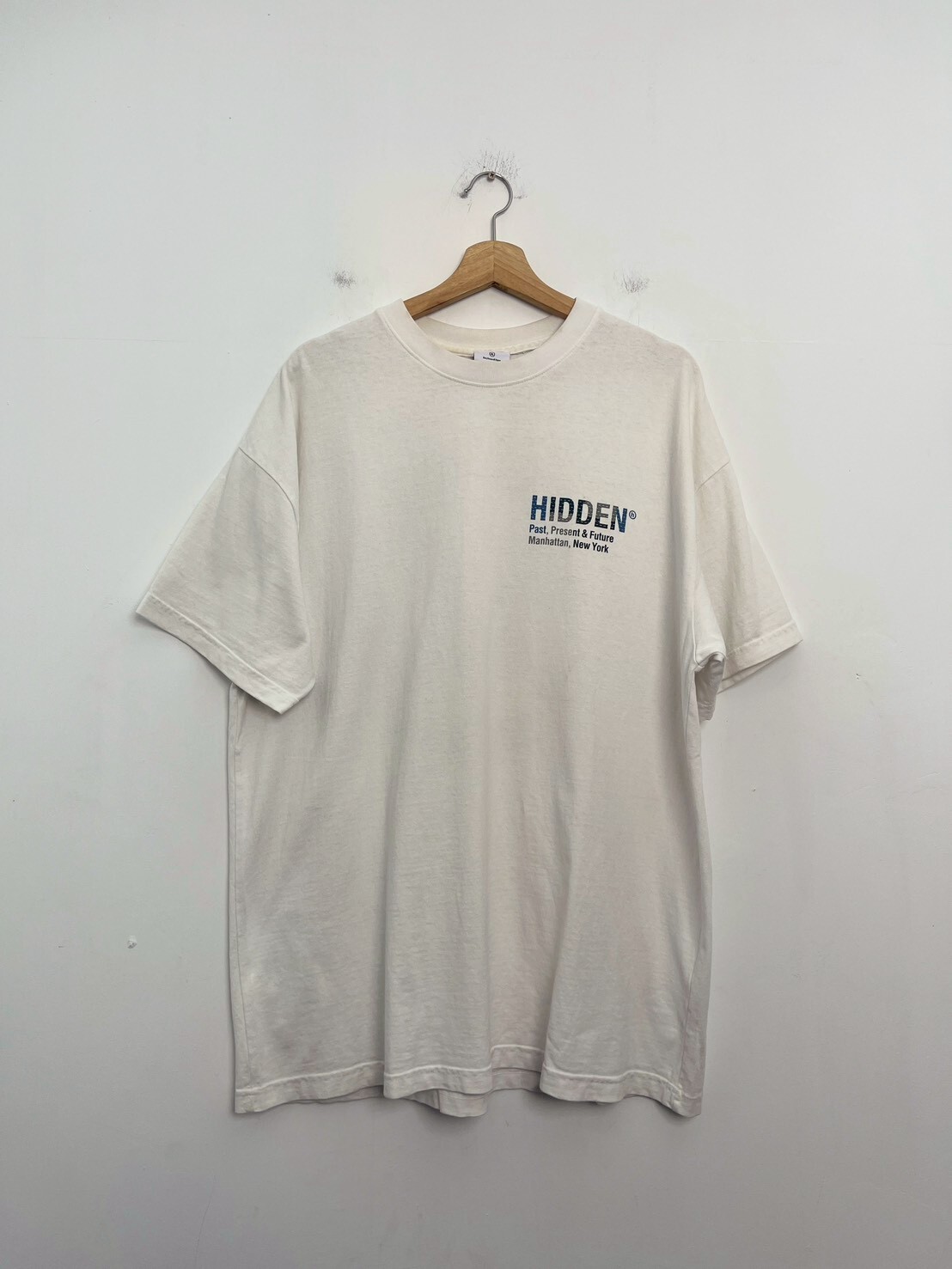 Hidden NY Boro Logo T-Shirt SIZE XL