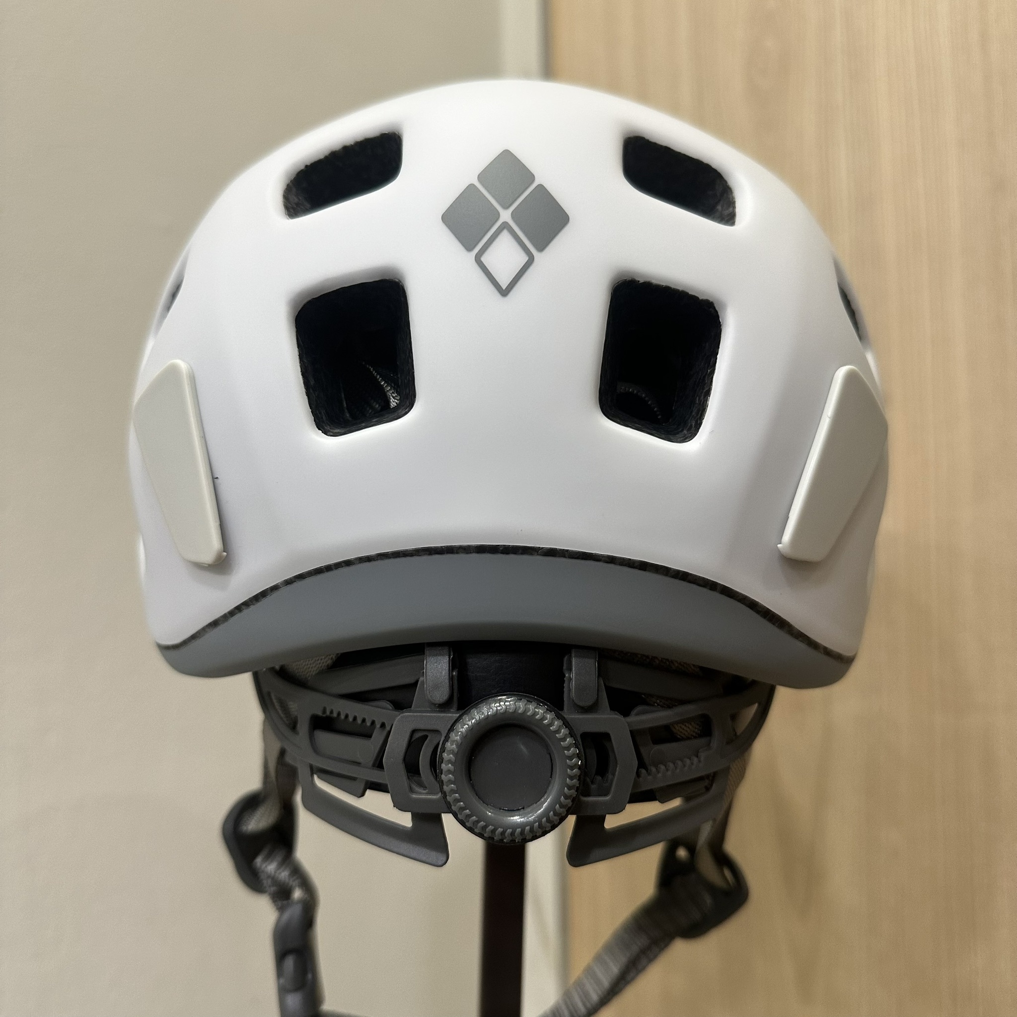 Mont-bell Light Weight Alpine Helmet 登山攀岩頭盔 1124639 (2色) [HappyOutdoor]