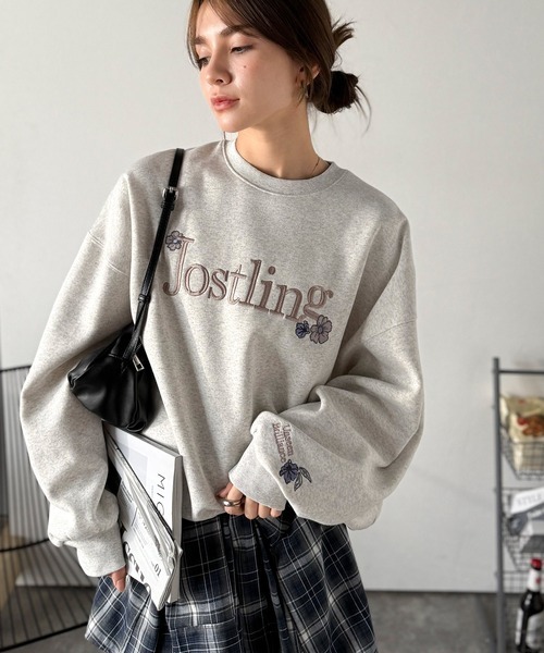 零碼現貨燕麥色S!! 日本🇯🇵連線 Classical Elf 花花字母刺繡長袖運動衫 套頭衫 刺繡 羊毛襯裡 衛衣 寬鬆 長袖 4色(任買兩件711免運)/現貨