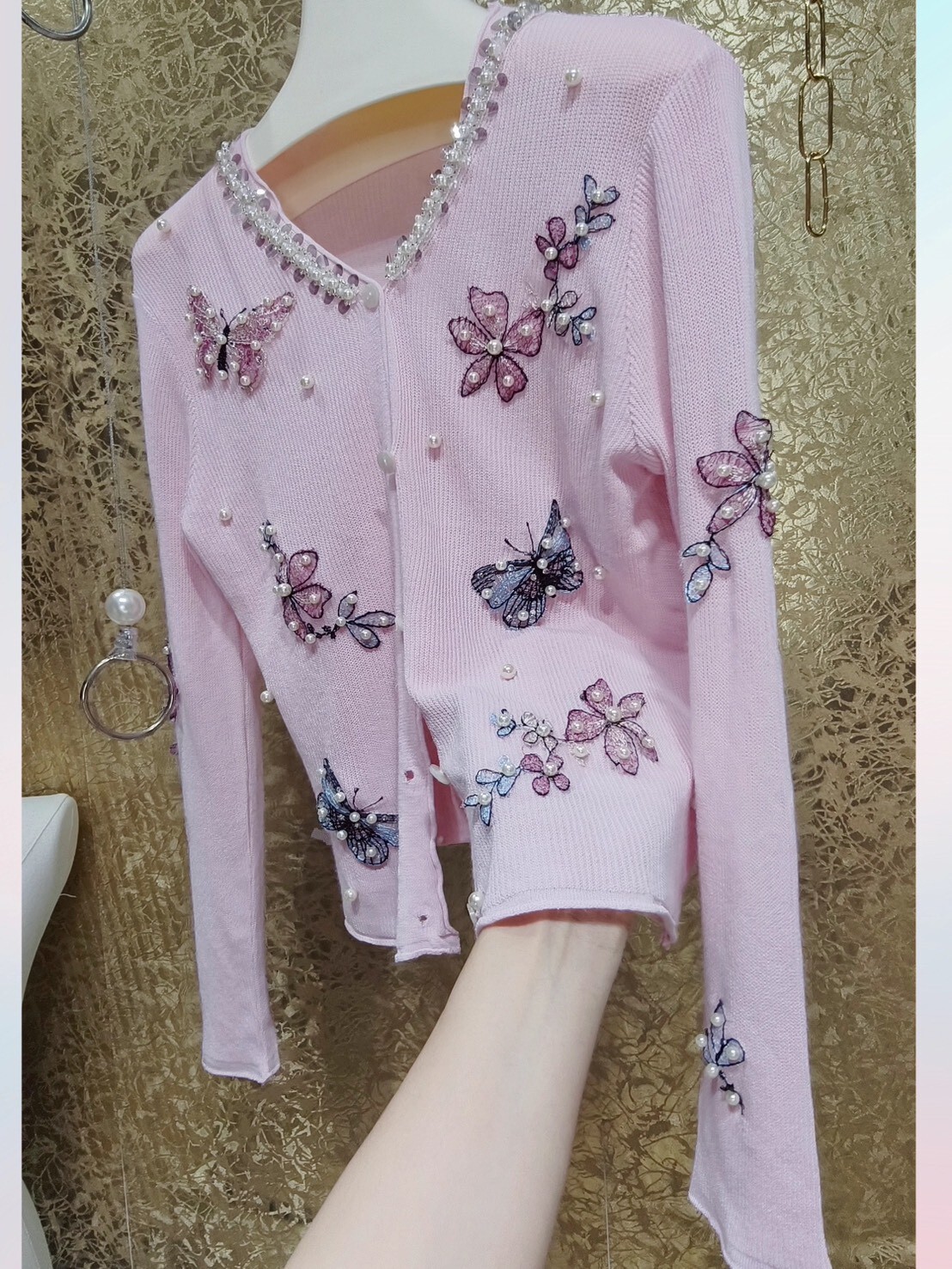 粉紫彩胡蝶領鑽釘珠針織外套