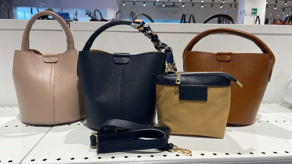 【直播】意大利皮具 LL102613 圓桶包送內袋