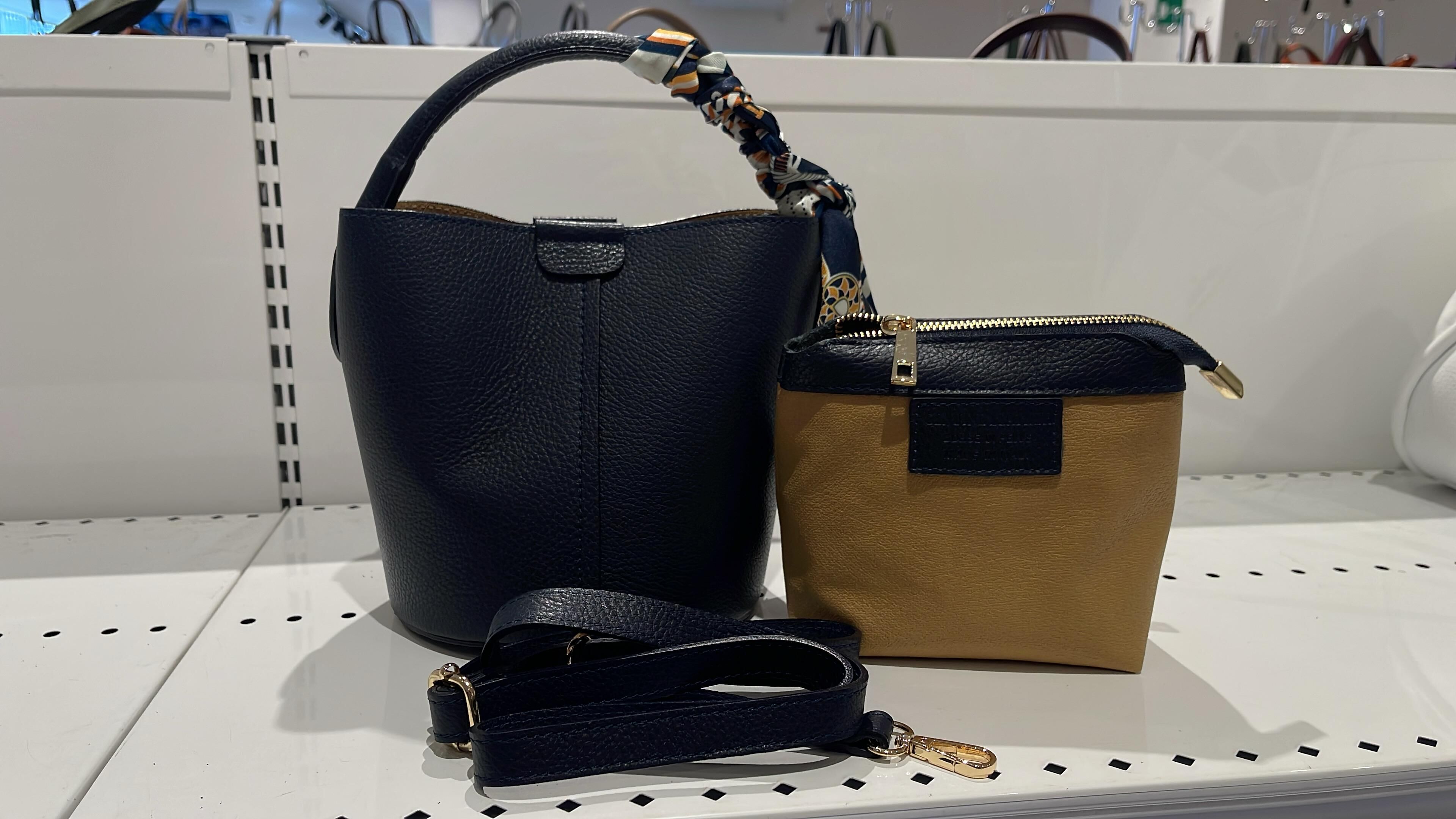 【直播】意大利皮具 LL102613 圓桶包送內袋