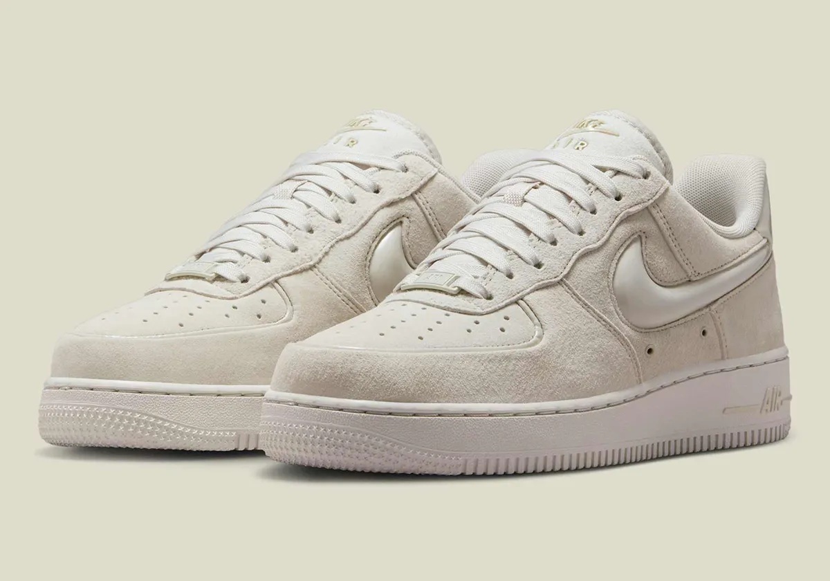 <快速出貨> Nike Air Force 1 '07  極簡米白